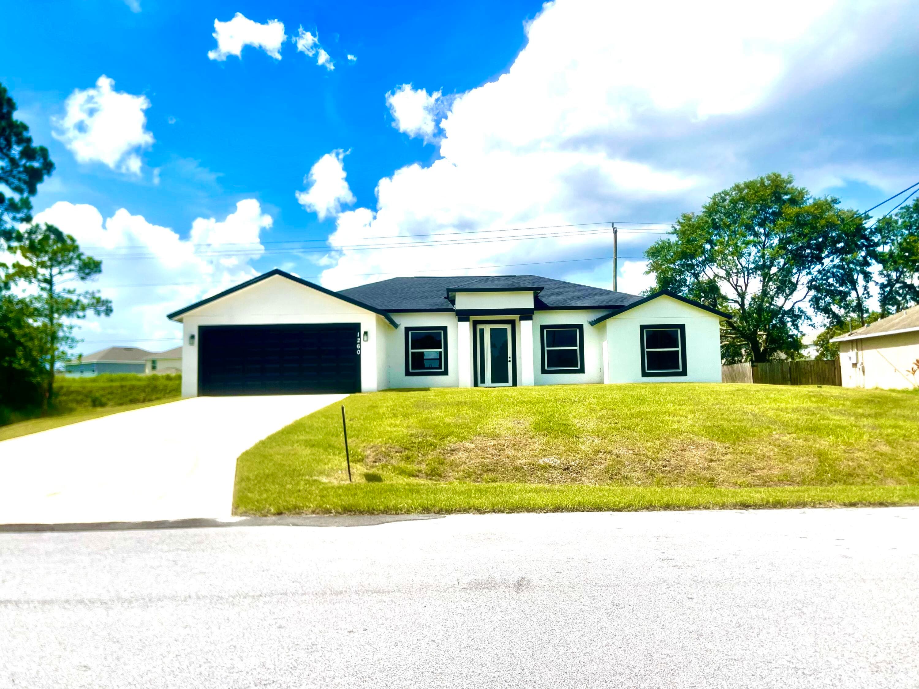 1260 Larkspur Street SE, Palm Bay, FL 32909