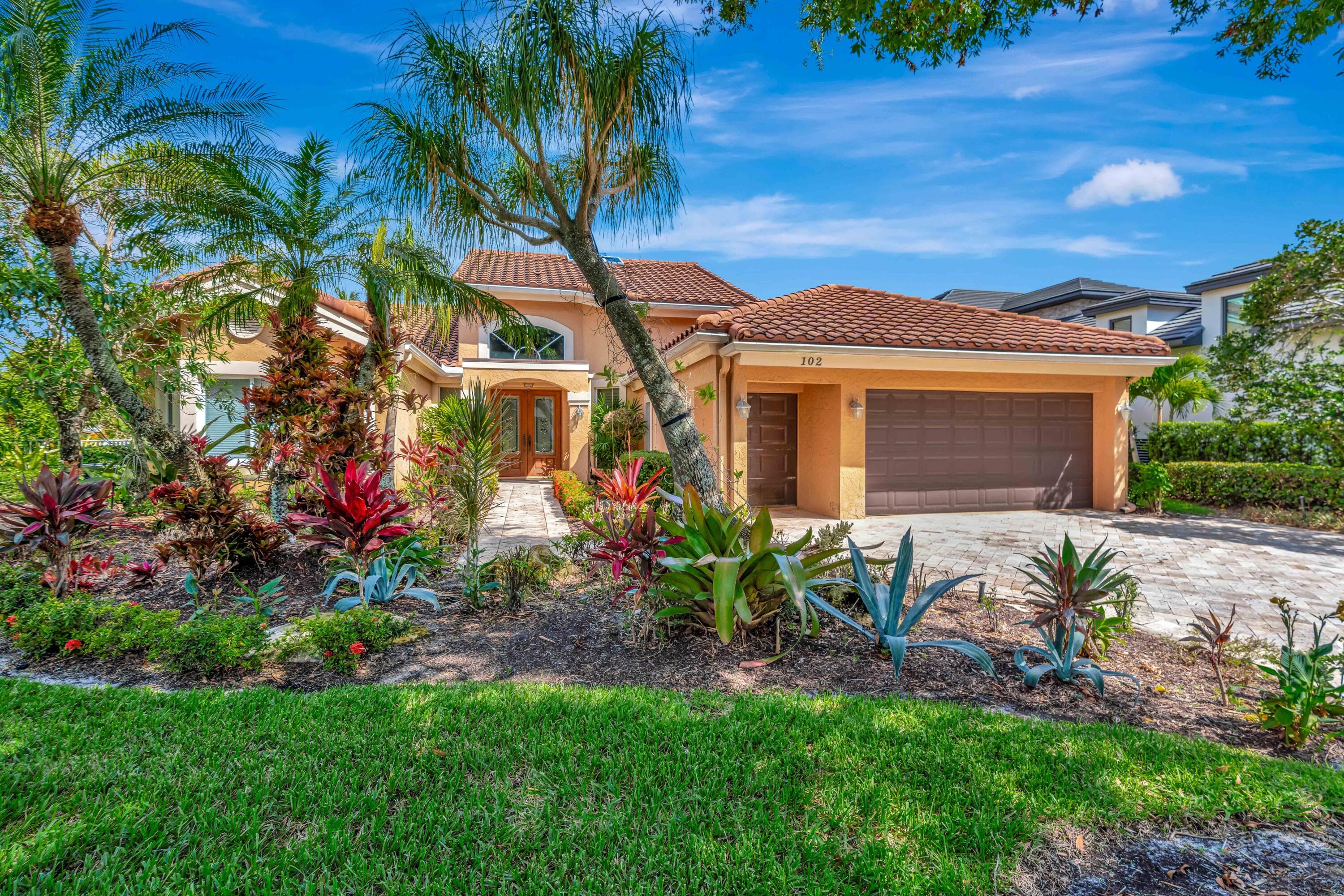 102 Victory Drive, Jupiter, FL 33477 2