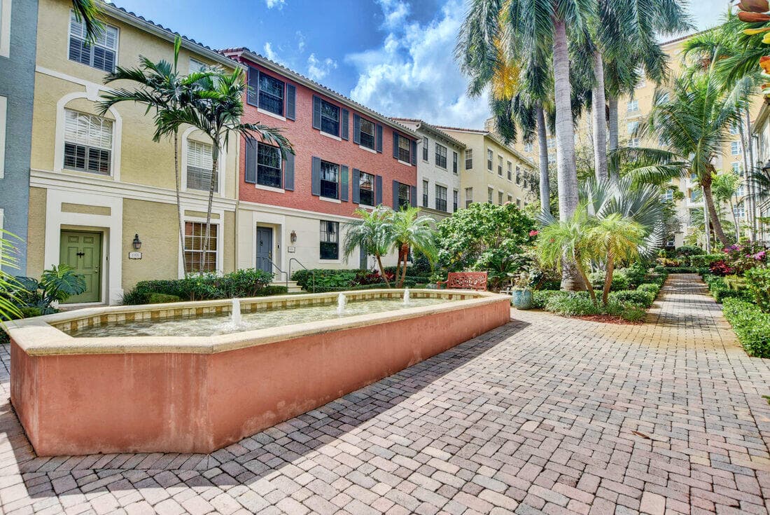 580 S Sapodilla Avenue 105, West Palm Beach, FL 33401 21