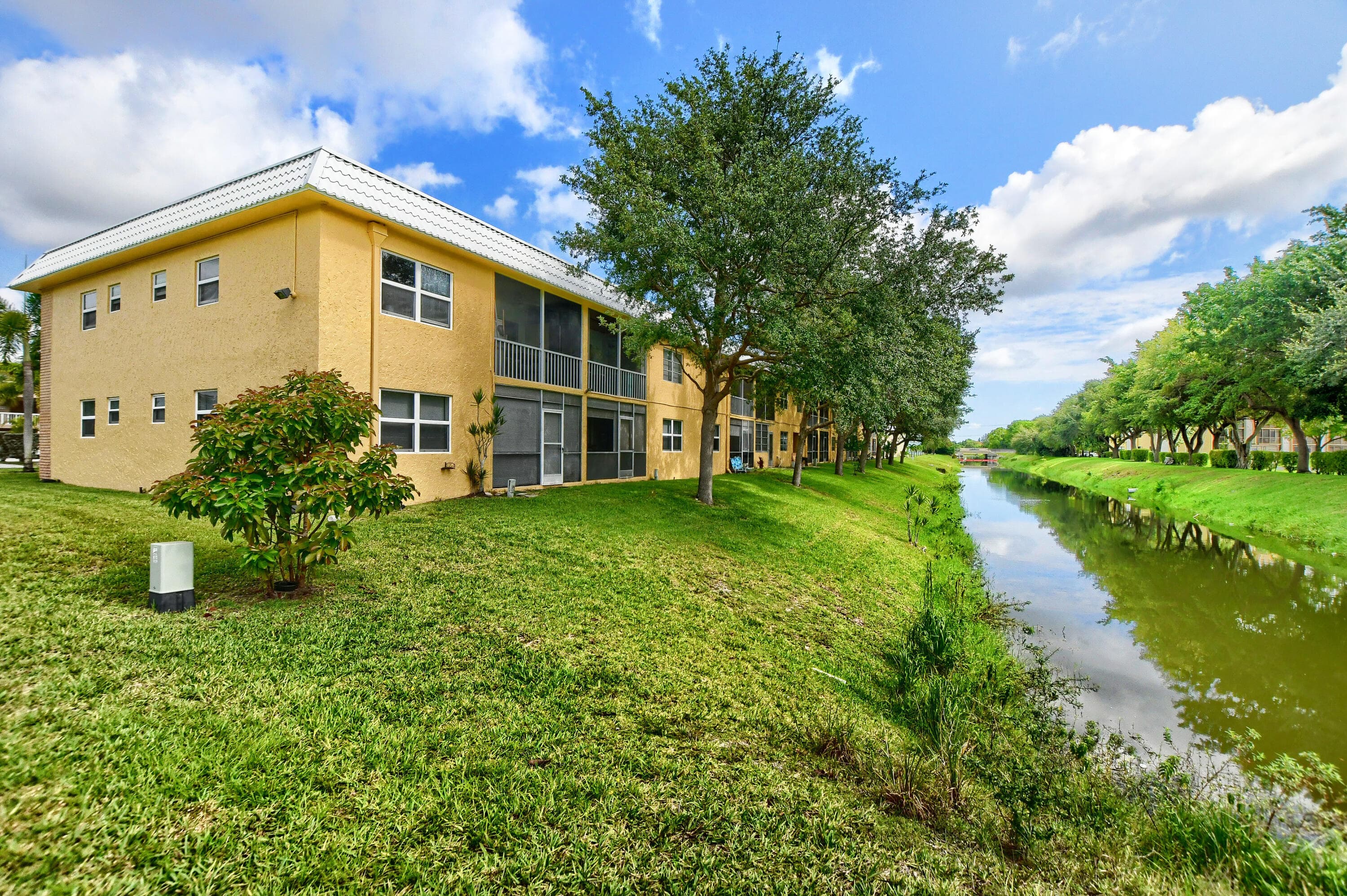9826 Marina Boulevard 1027, Boca Raton, FL 33428 19
