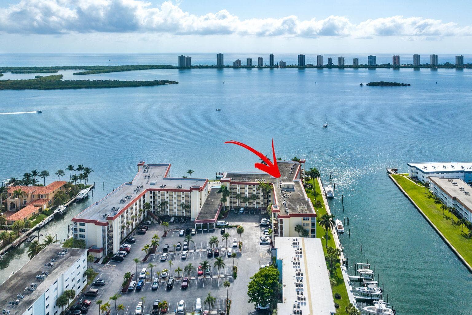 100 Paradise Harbour Boulevard 208, North Palm Beach, FL 33408 25
