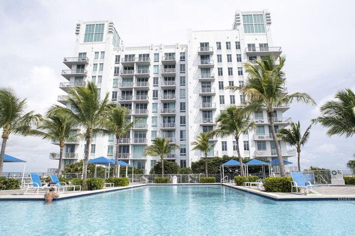 300 S Australian Avenue 1106, West Palm Beach, FL 33401 15