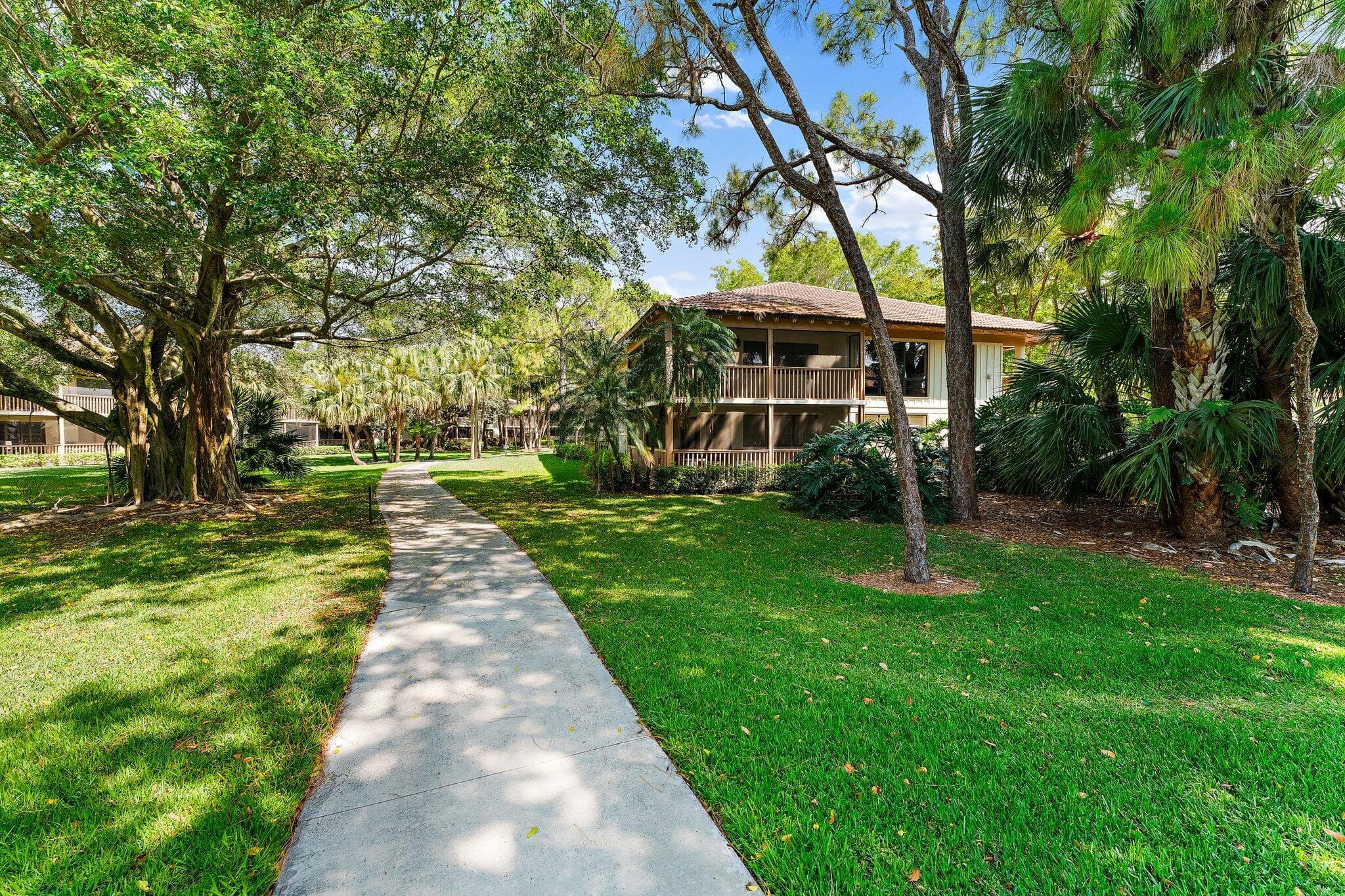 527 Brackenwood Place, Palm Beach Gardens, FL 33418 31