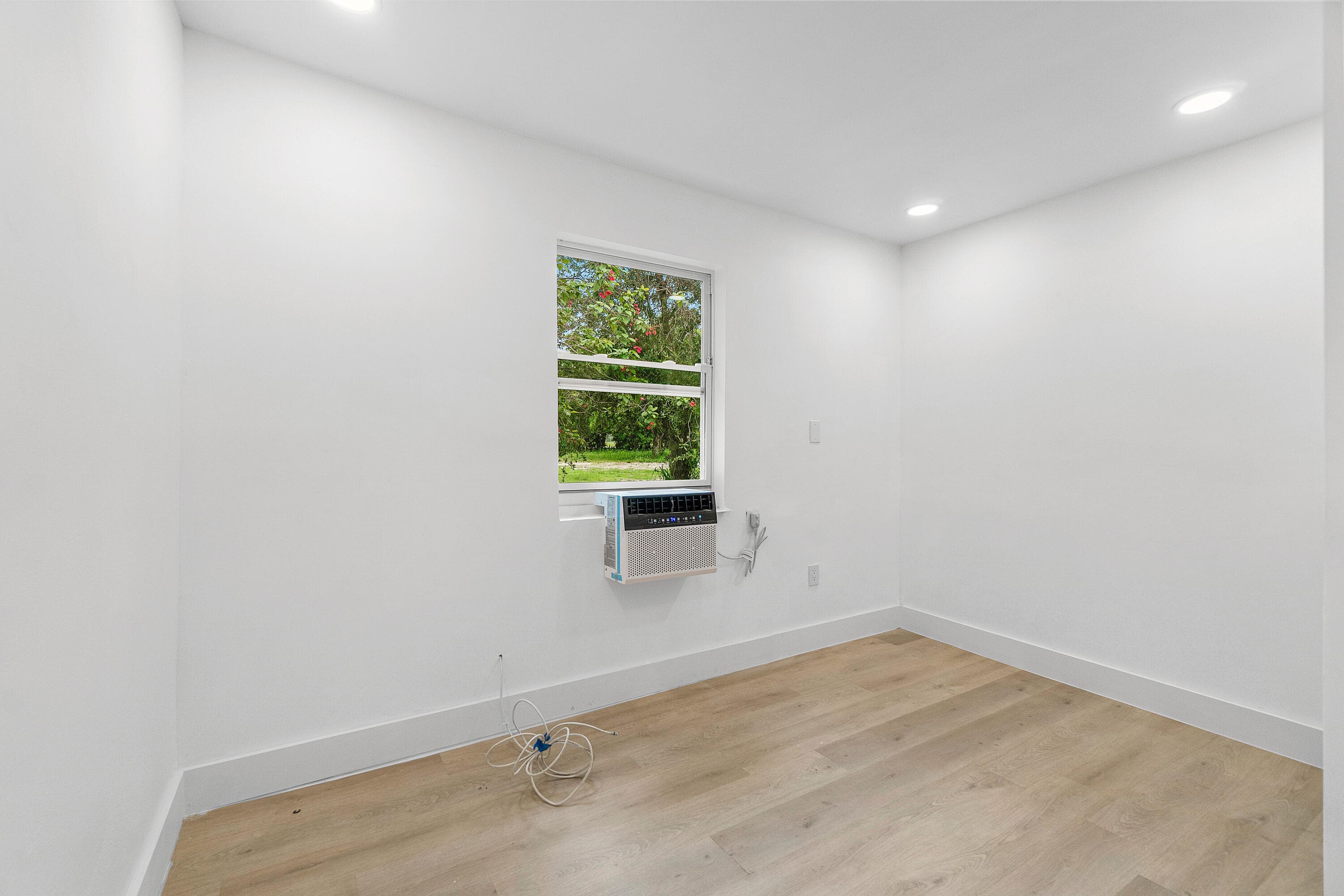 114 NW 10th Avenue, Delray Beach, FL 33444 12