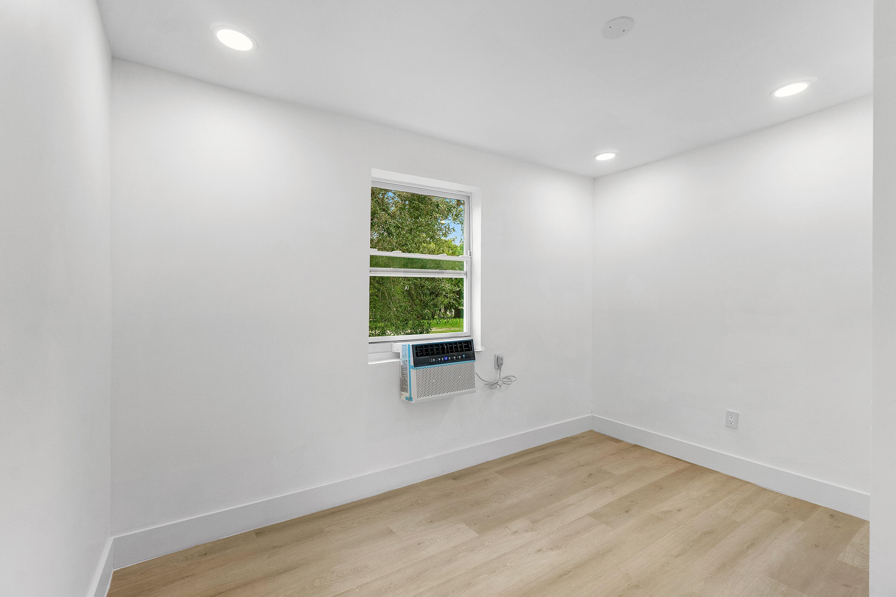 114 NW 10th Avenue, Delray Beach, FL 33444 14