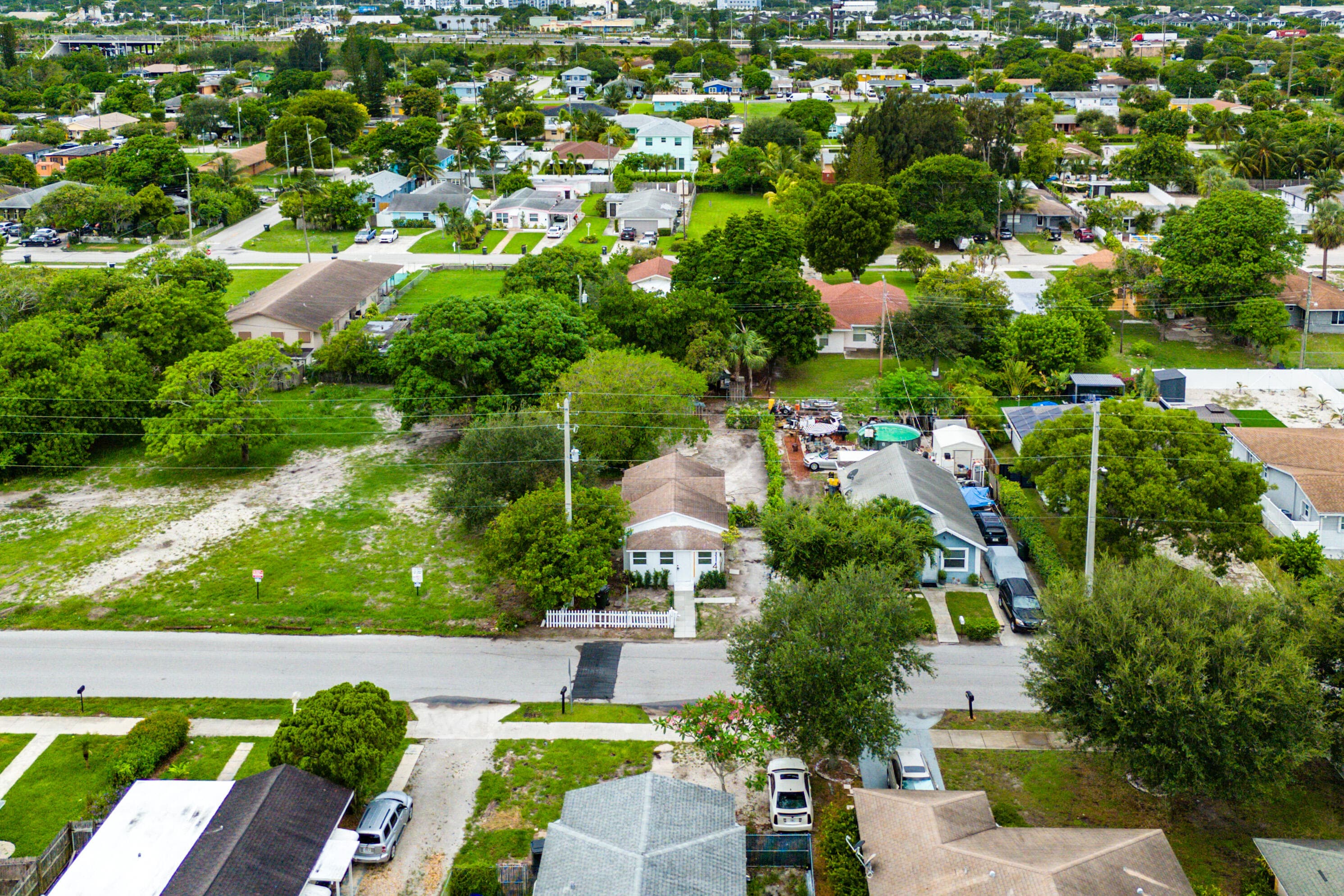 114 NW 10th Avenue, Delray Beach, FL 33444 24