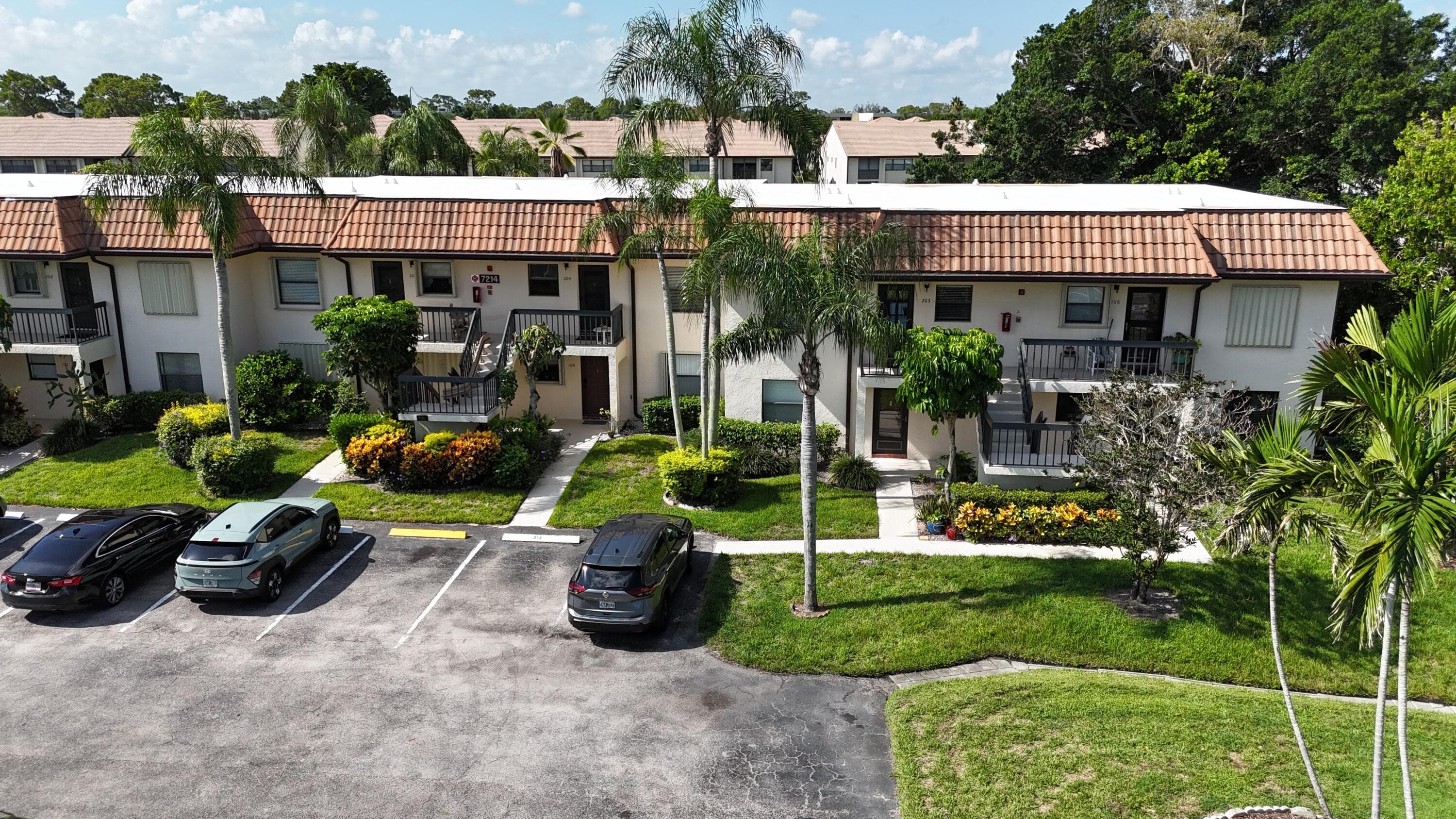 7214 Golf Colony Court 205, Lake Worth, FL 33467 35