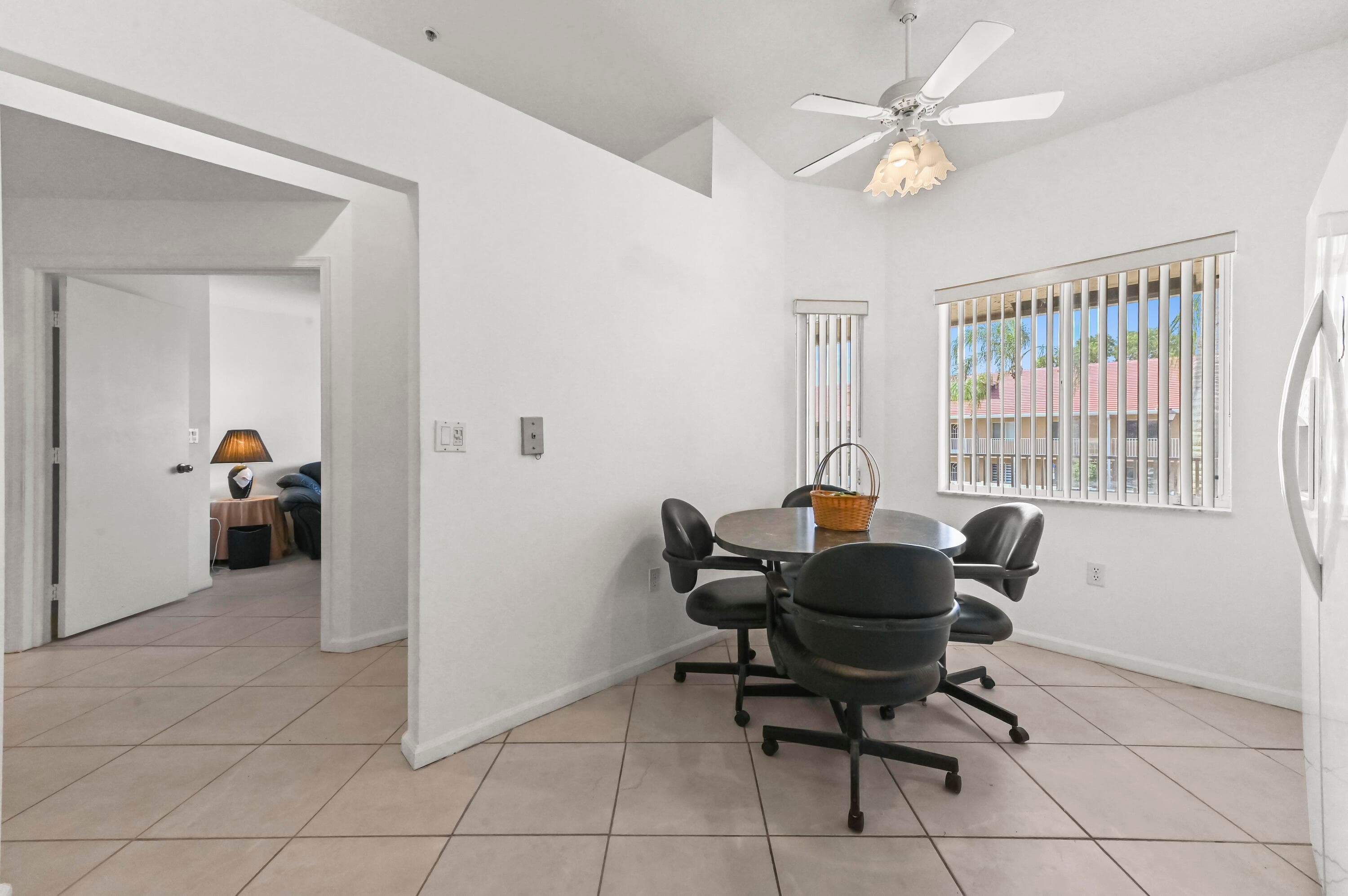 5952 Regal Glen Drive 207, Boynton Beach, FL 33437 3
