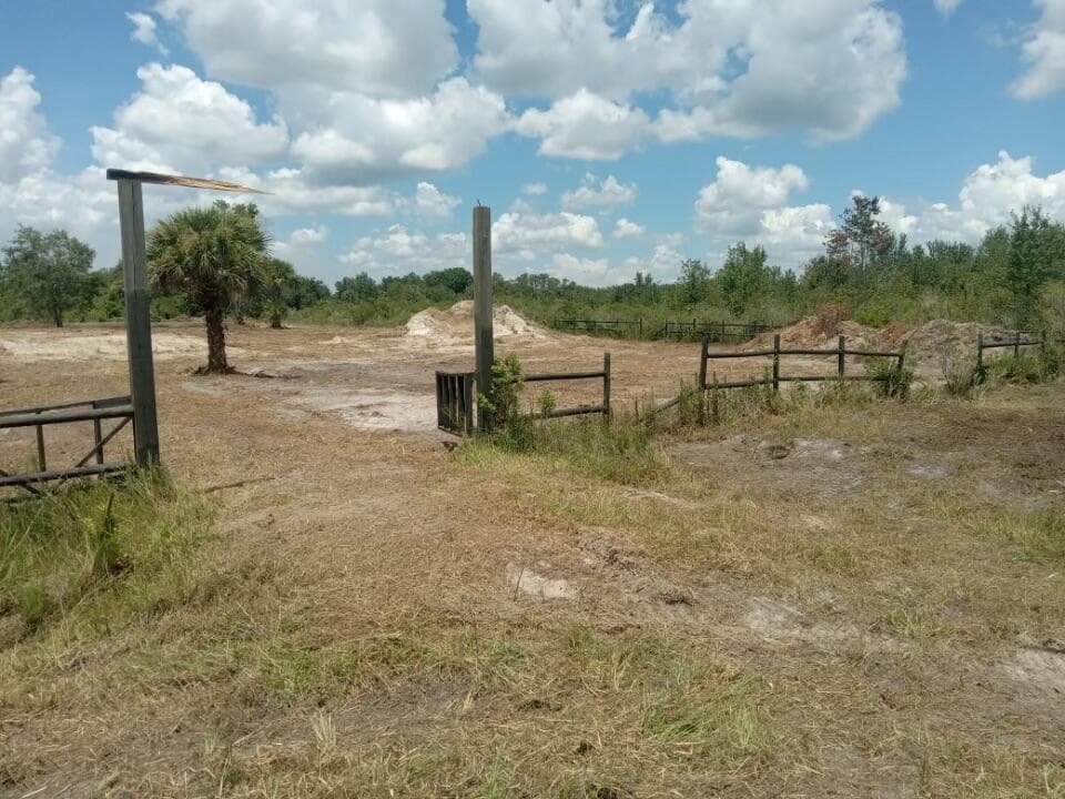 19145 NW 270th Street, Okeechobee, FL 34972