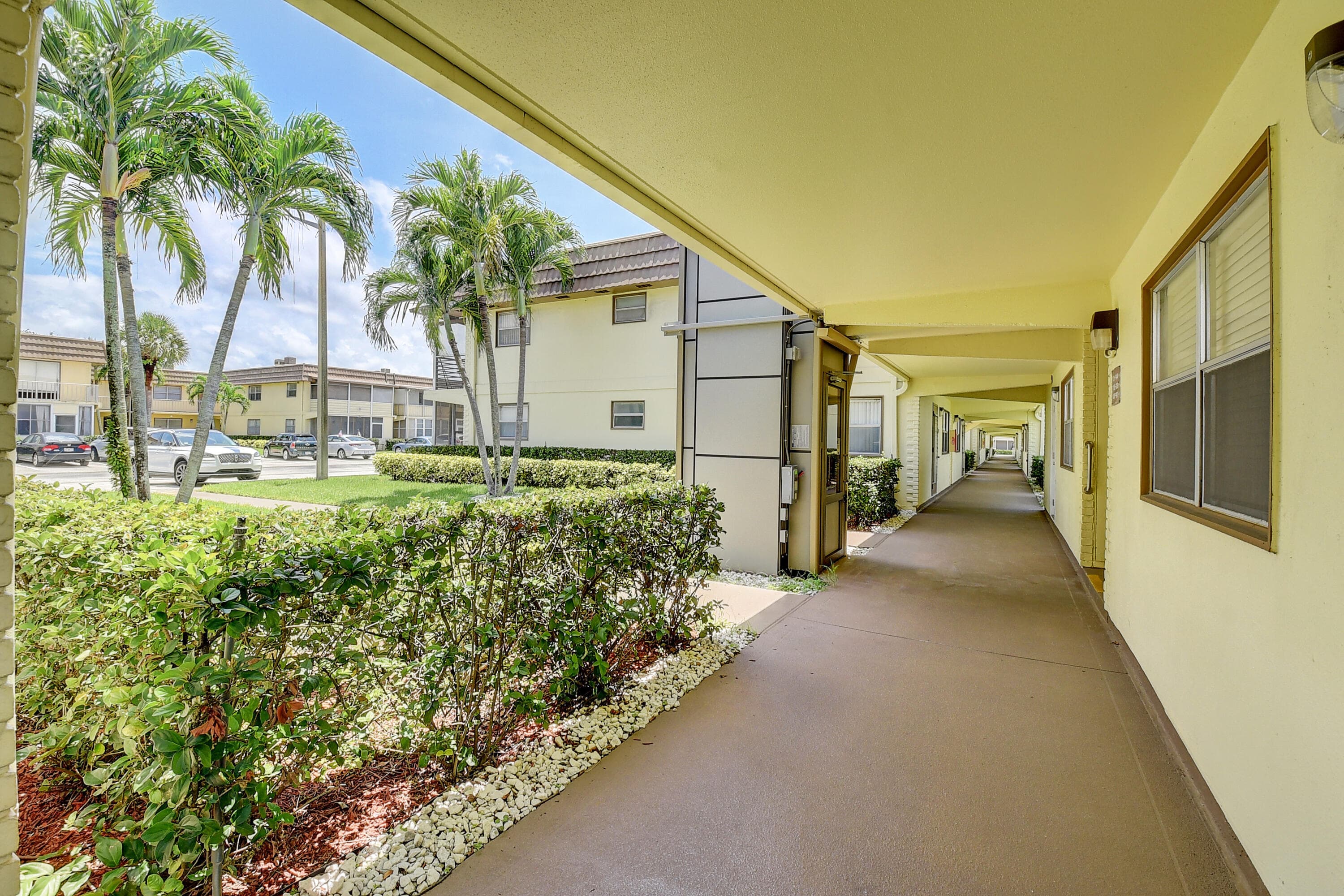 123 Saxony C, Delray Beach, FL 33446 28