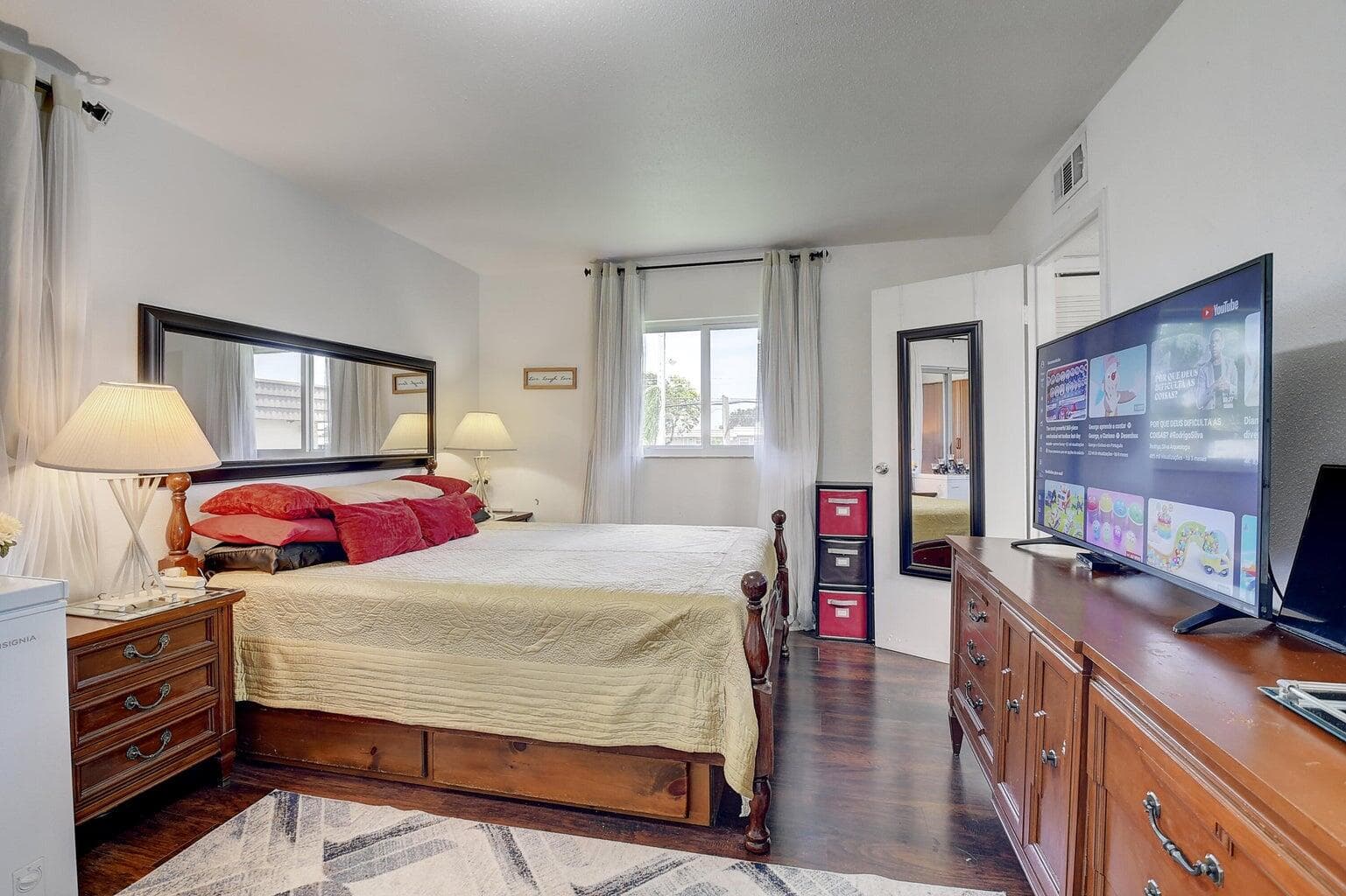 123 Saxony C, Delray Beach, FL 33446 18