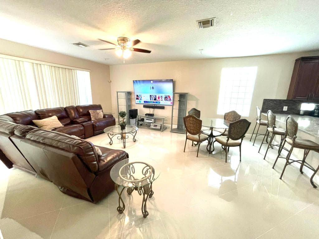 10454 Galleria Street, Wellington, FL 33414 8