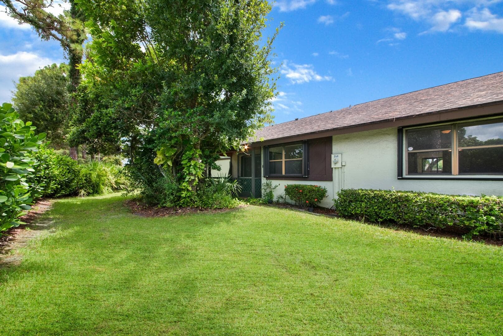 248 Brandywine Court, Royal Palm Beach, FL 33411 24