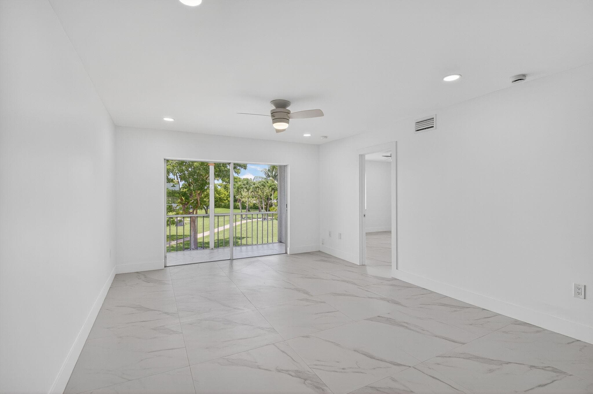 9886 Marina Boulevard 622, Boca Raton, FL 33428 25