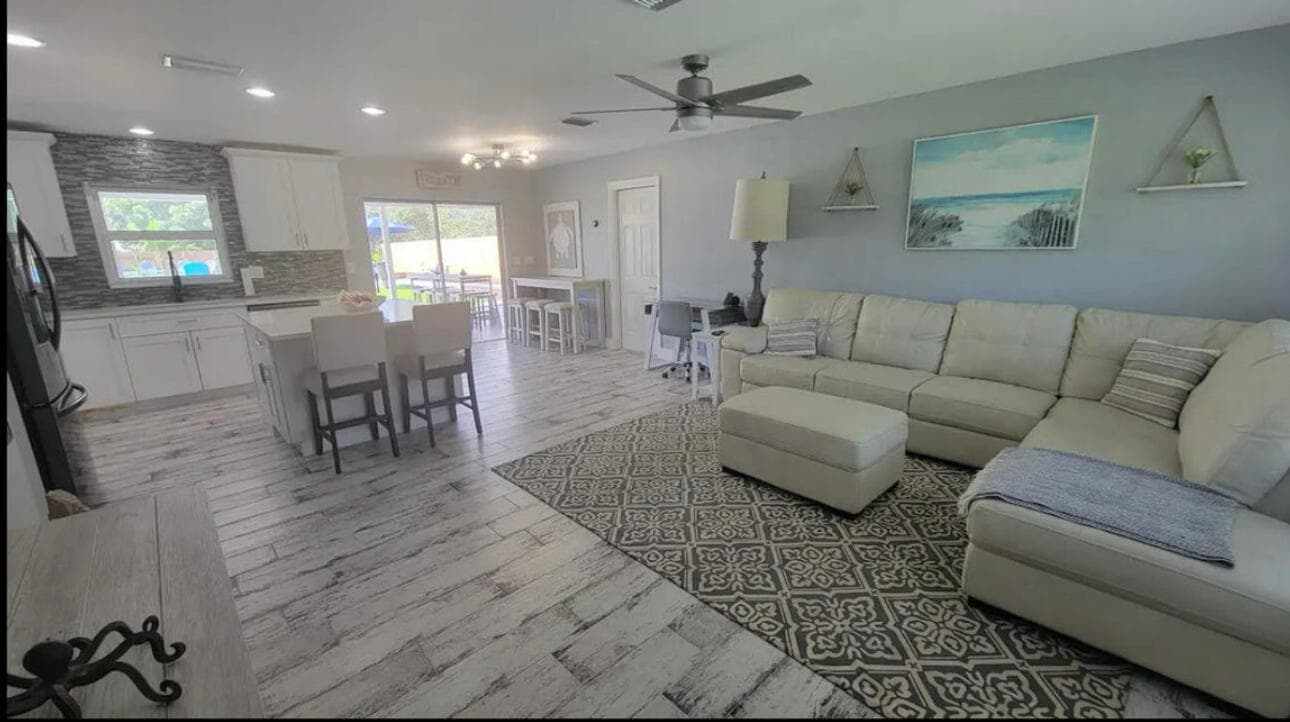 270 NW 36th Street, Boca Raton, FL 33431 54