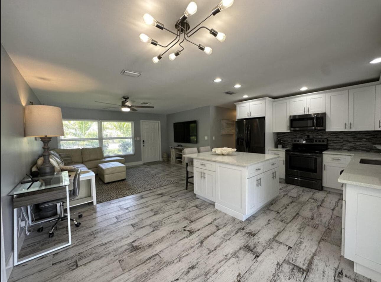 270 NW 36th Street, Boca Raton, FL 33431 56
