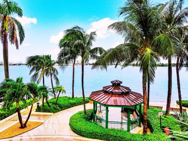 2650 Lake Shore Drive 1705, Riviera Beach, FL 33404 31