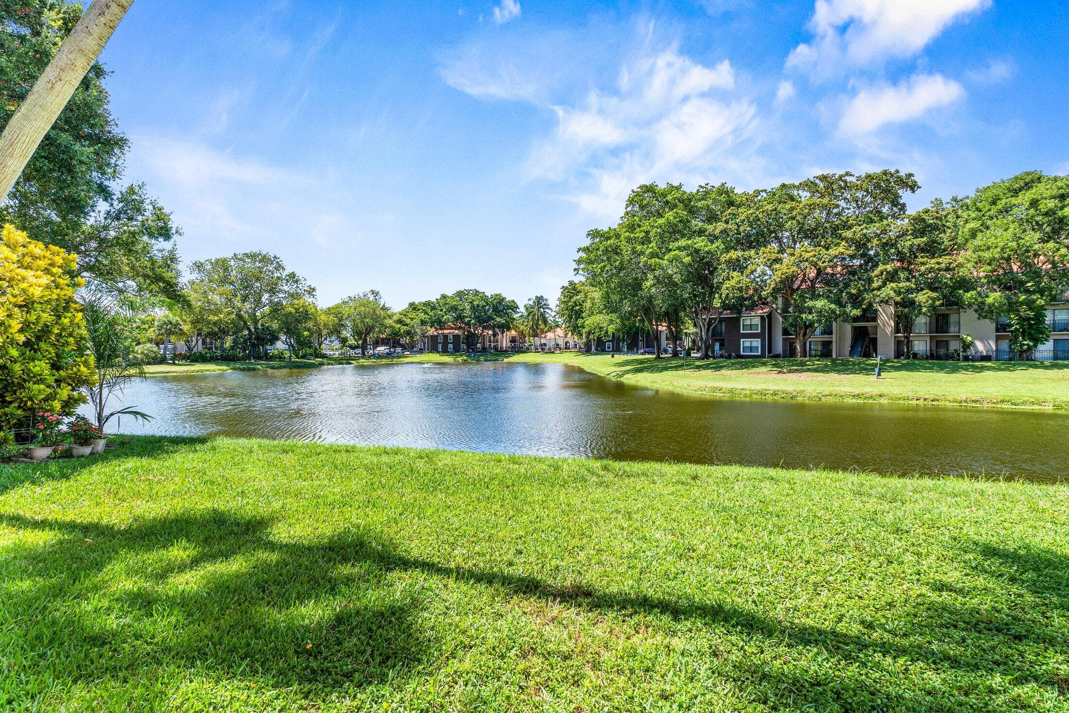 1951 Brandywine Road 59-303, West Palm Beach, FL 33409 19