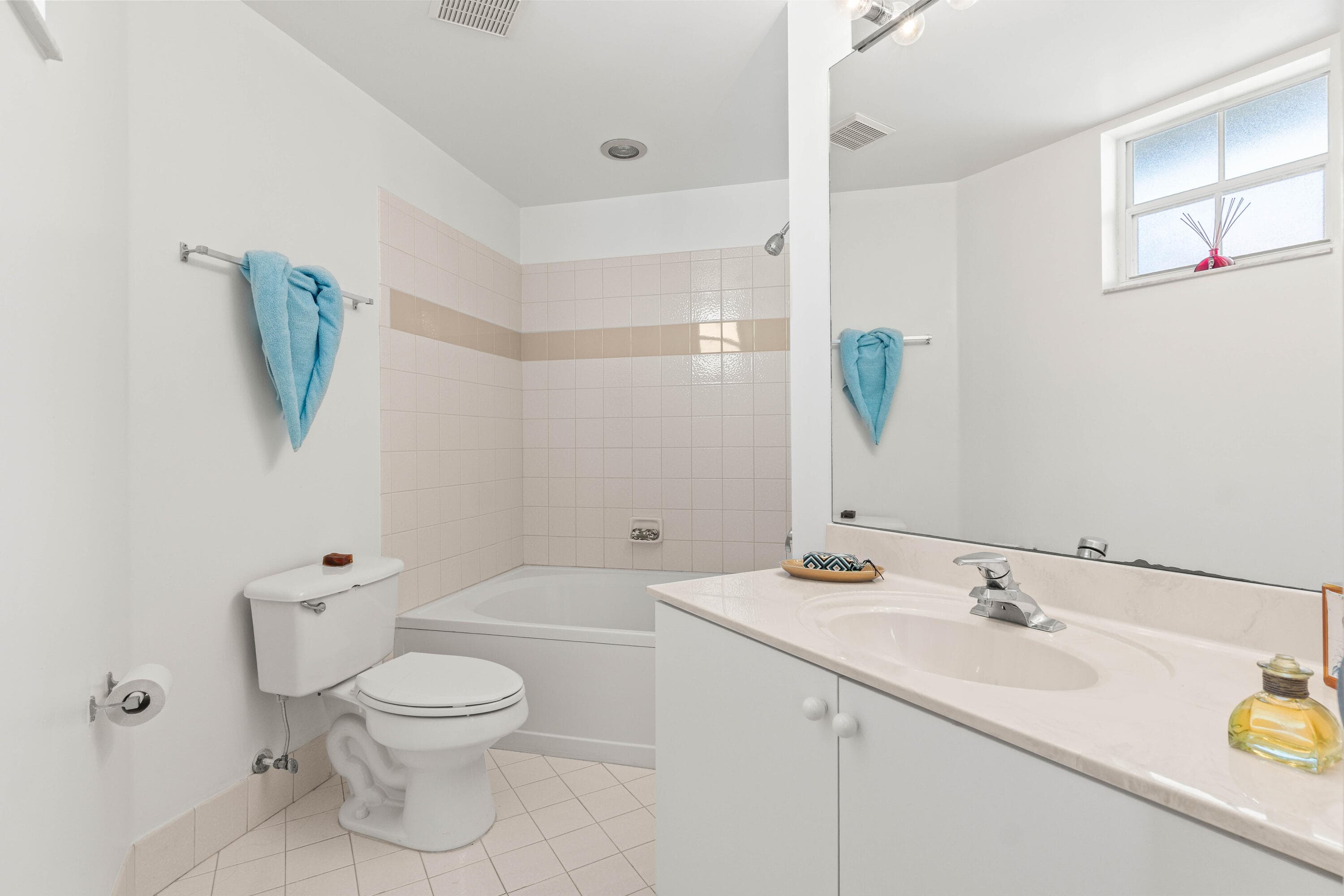 1951 Brandywine Road 207, West Palm Beach, FL 33409 14