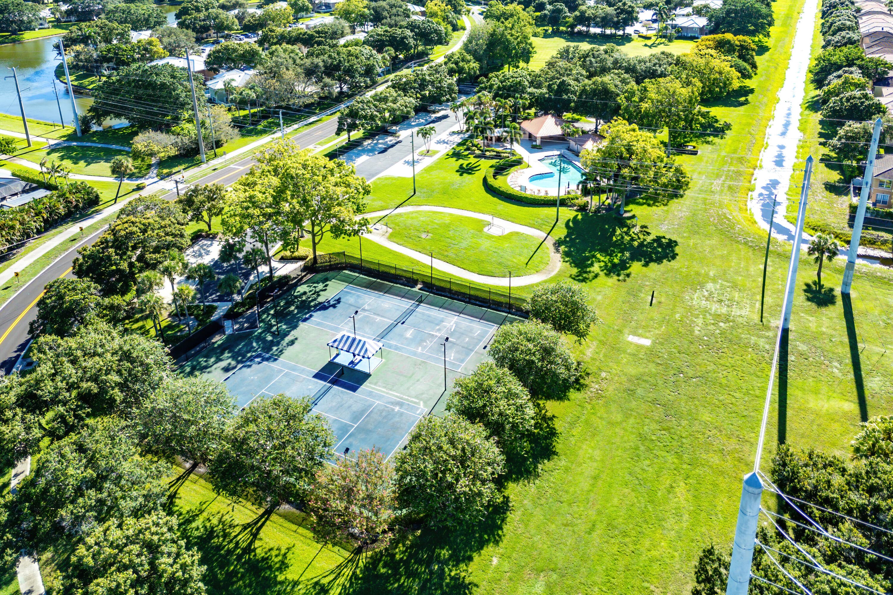 1951 Brandywine Road E 77-105, West Palm Beach, FL 33409 32