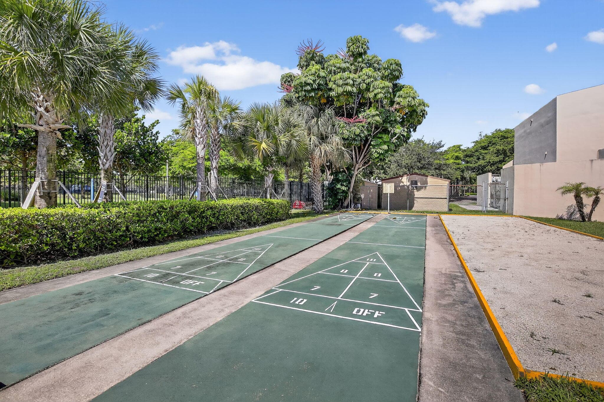 2951 Sunrise Lakes Drive E 107, Sunrise, FL 33322 30