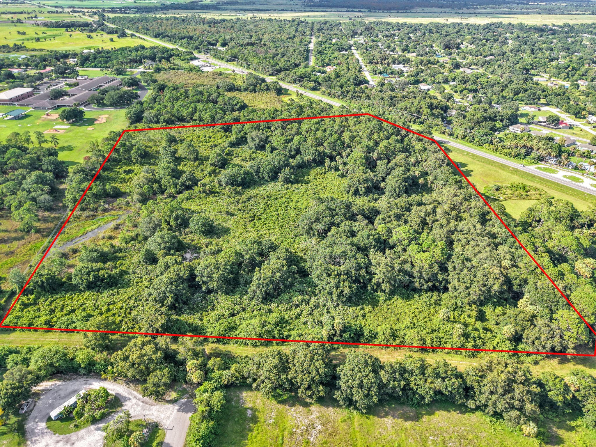 100 NW 38th Avenue, Okeechobee, FL 34972 4