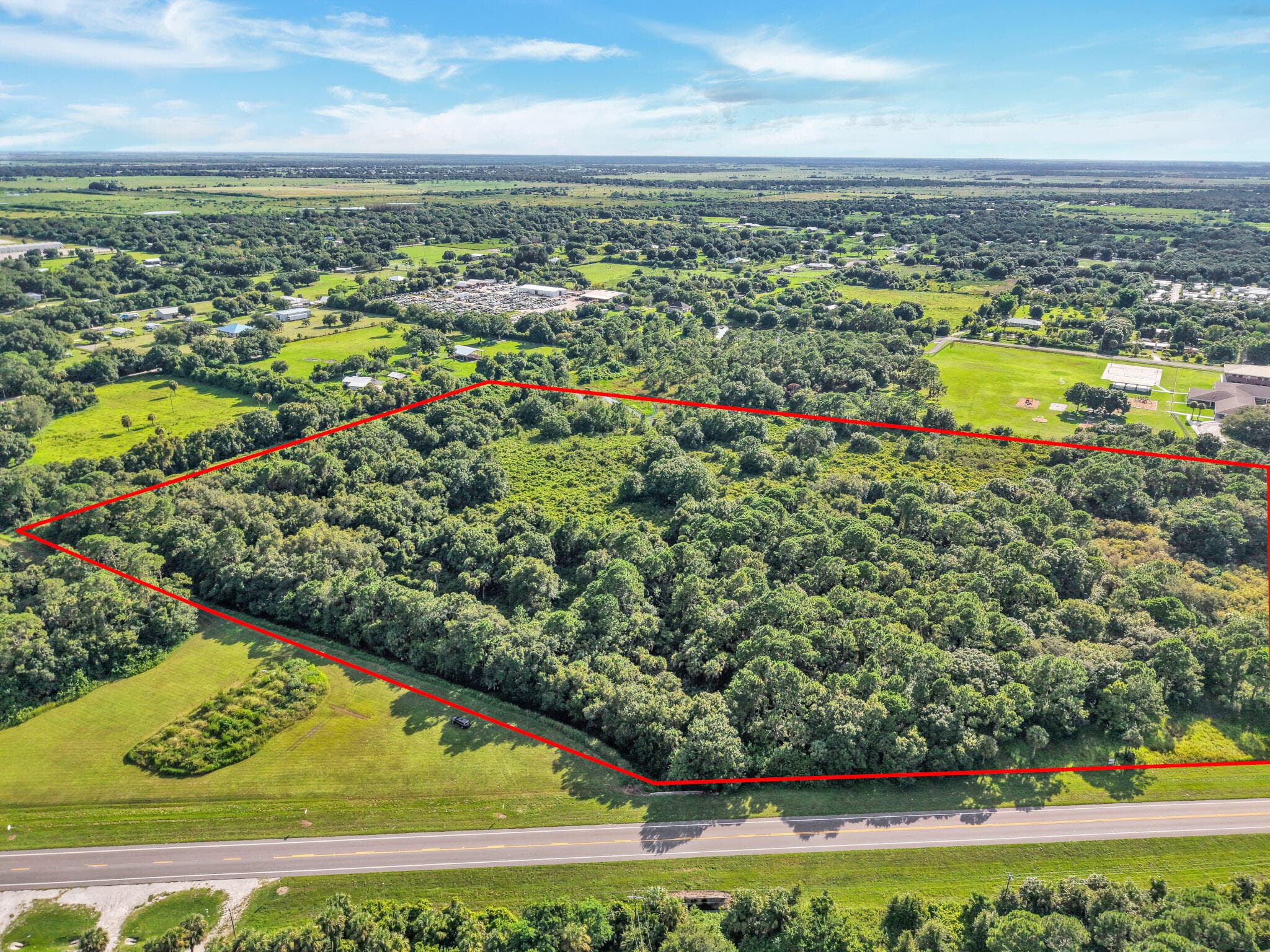 100 NW 38th Avenue, Okeechobee, FL 34972 3
