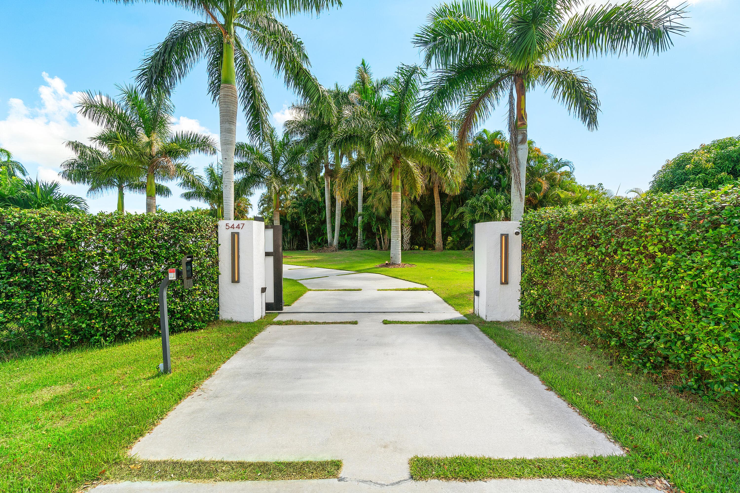 5447 Center Street, Jupiter, FL 33458 6