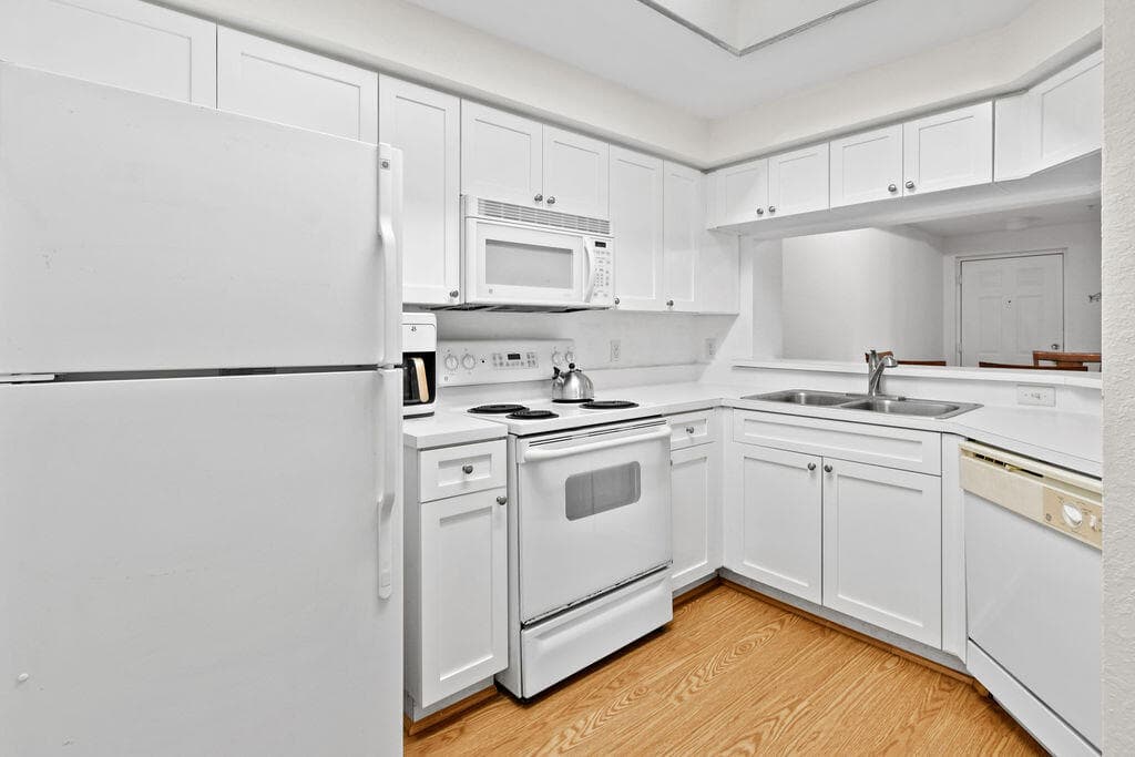 2727 Anzio Court 307, Palm Beach Gardens, FL 33410 8