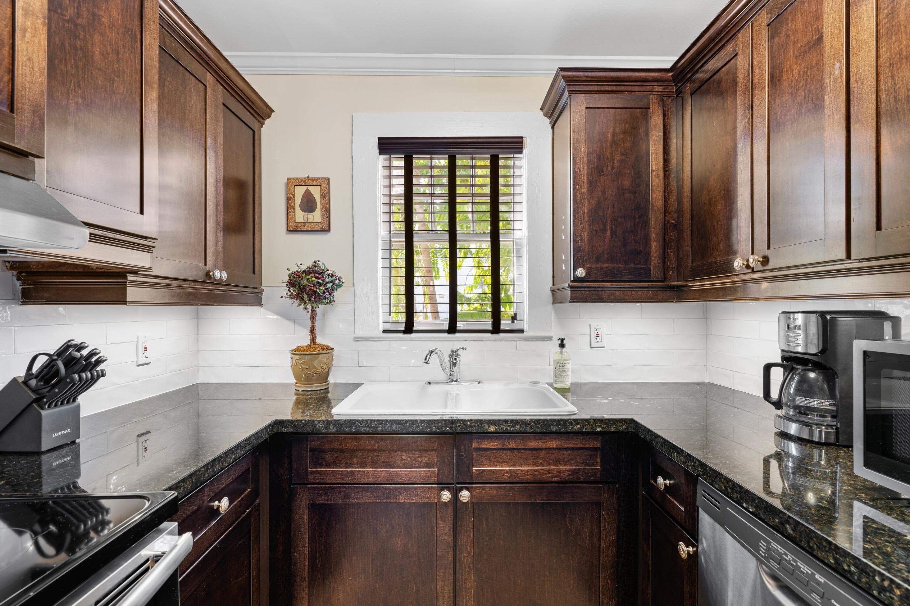 102 SE 7th Avenue Villa 4, Delray Beach, FL 33483 13
