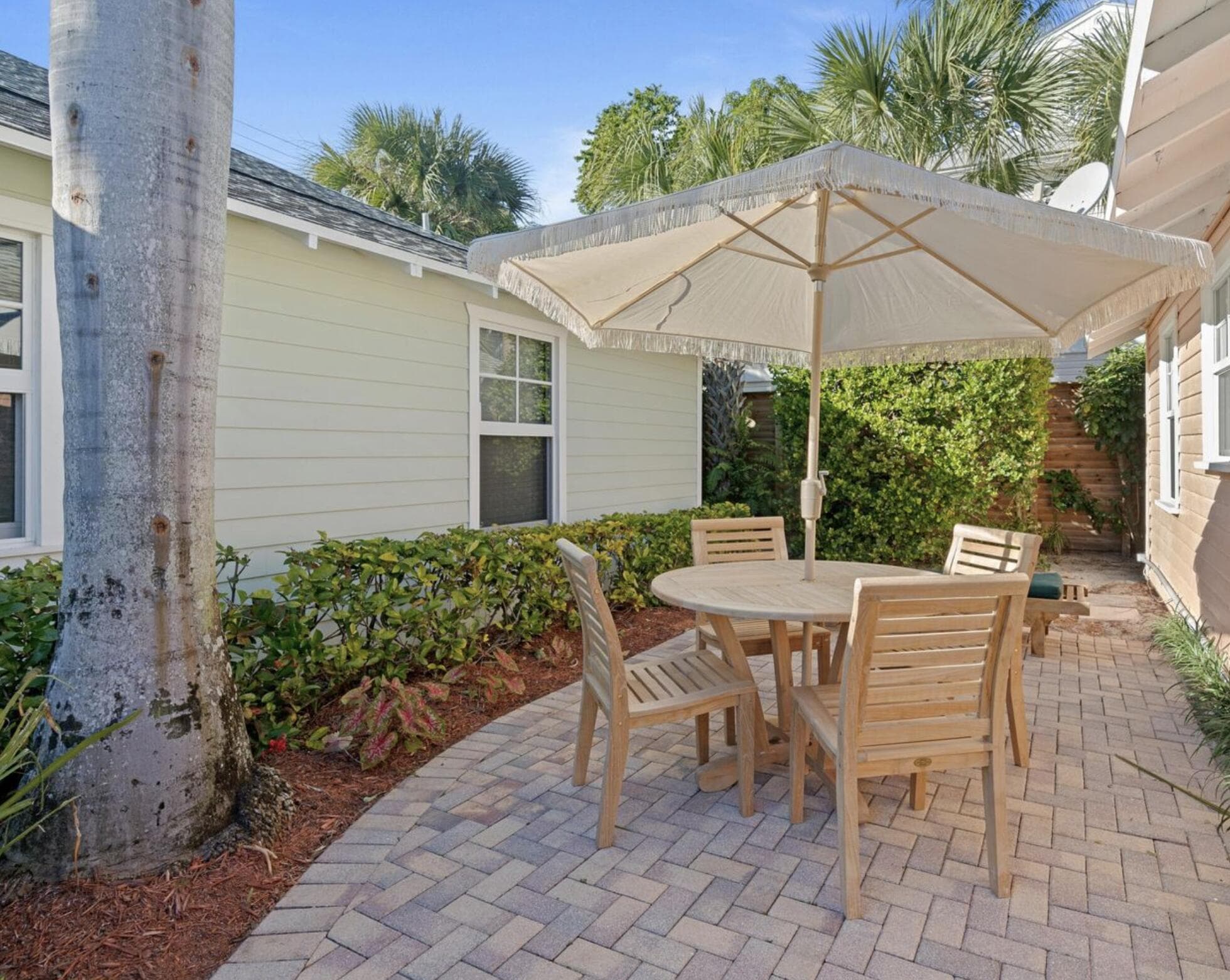 118 SE 7th Avenue, Delray Beach, FL 33483 11