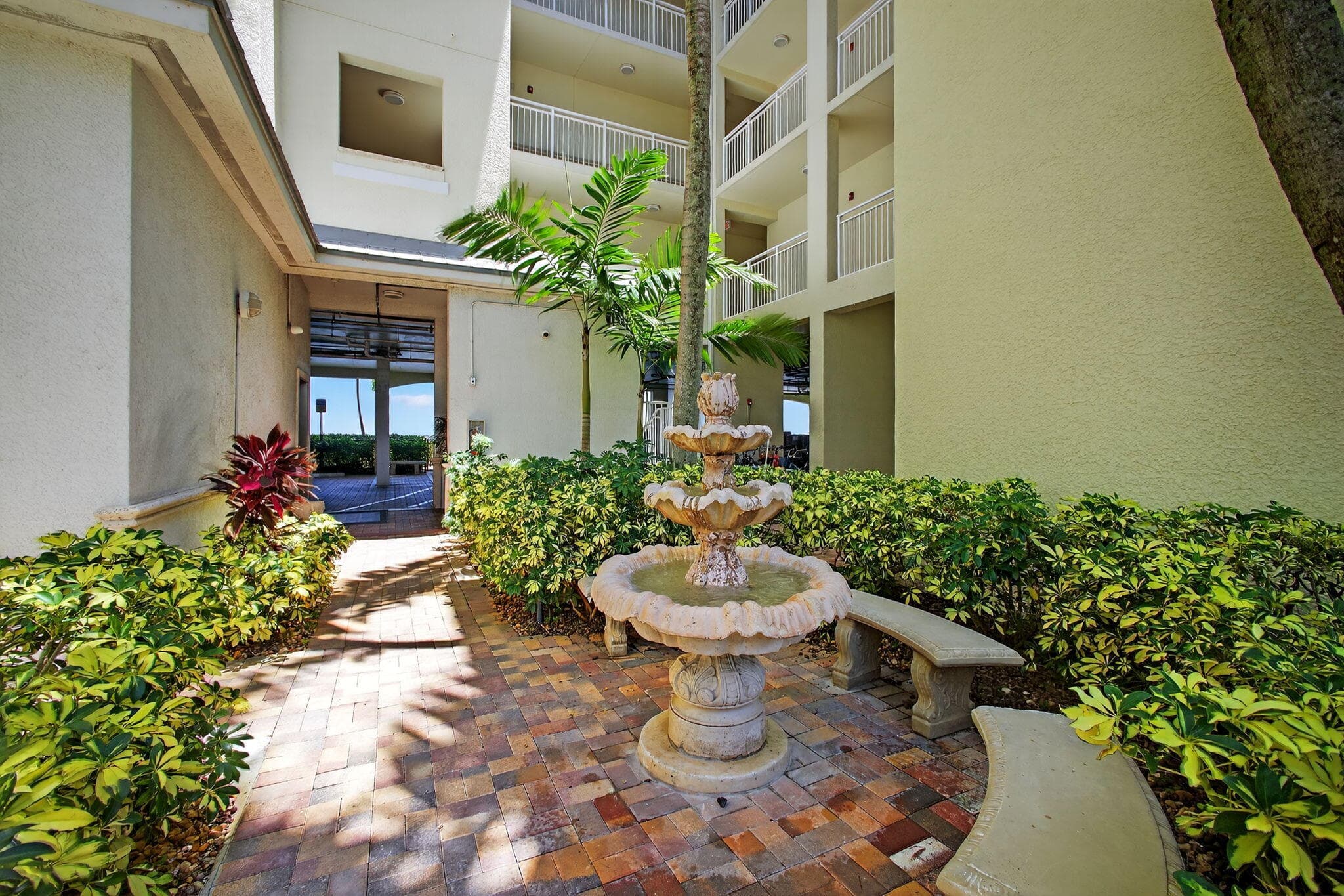 275 NW Flagler Avenue 204, Stuart, FL 34994 5