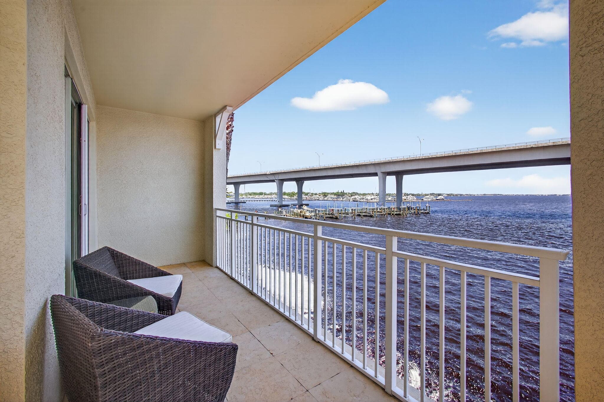 275 NW Flagler Avenue 204, Stuart, FL 34994 33