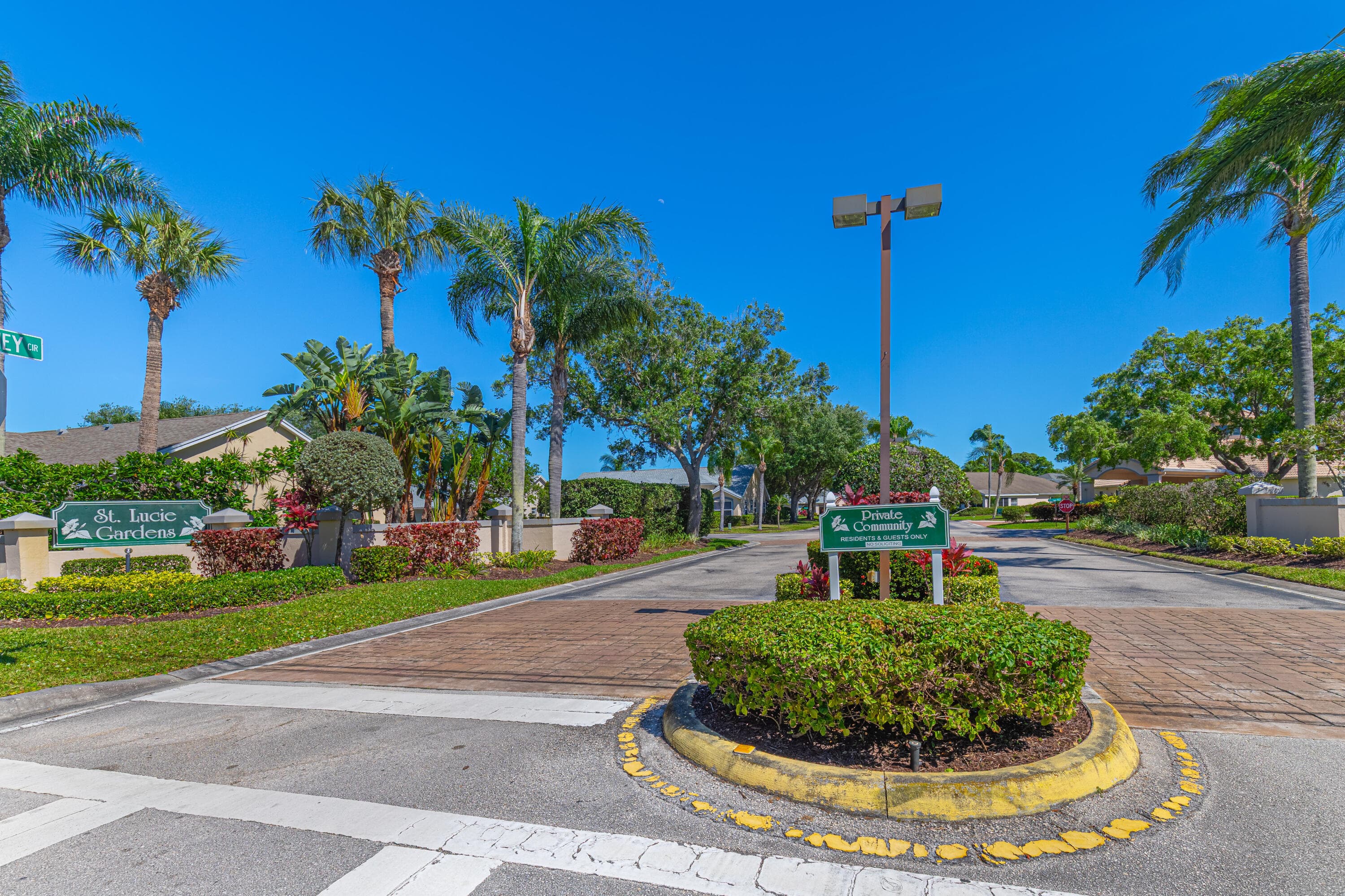 4293 SE Brittney Circle, Port St. Lucie, FL 34952 31