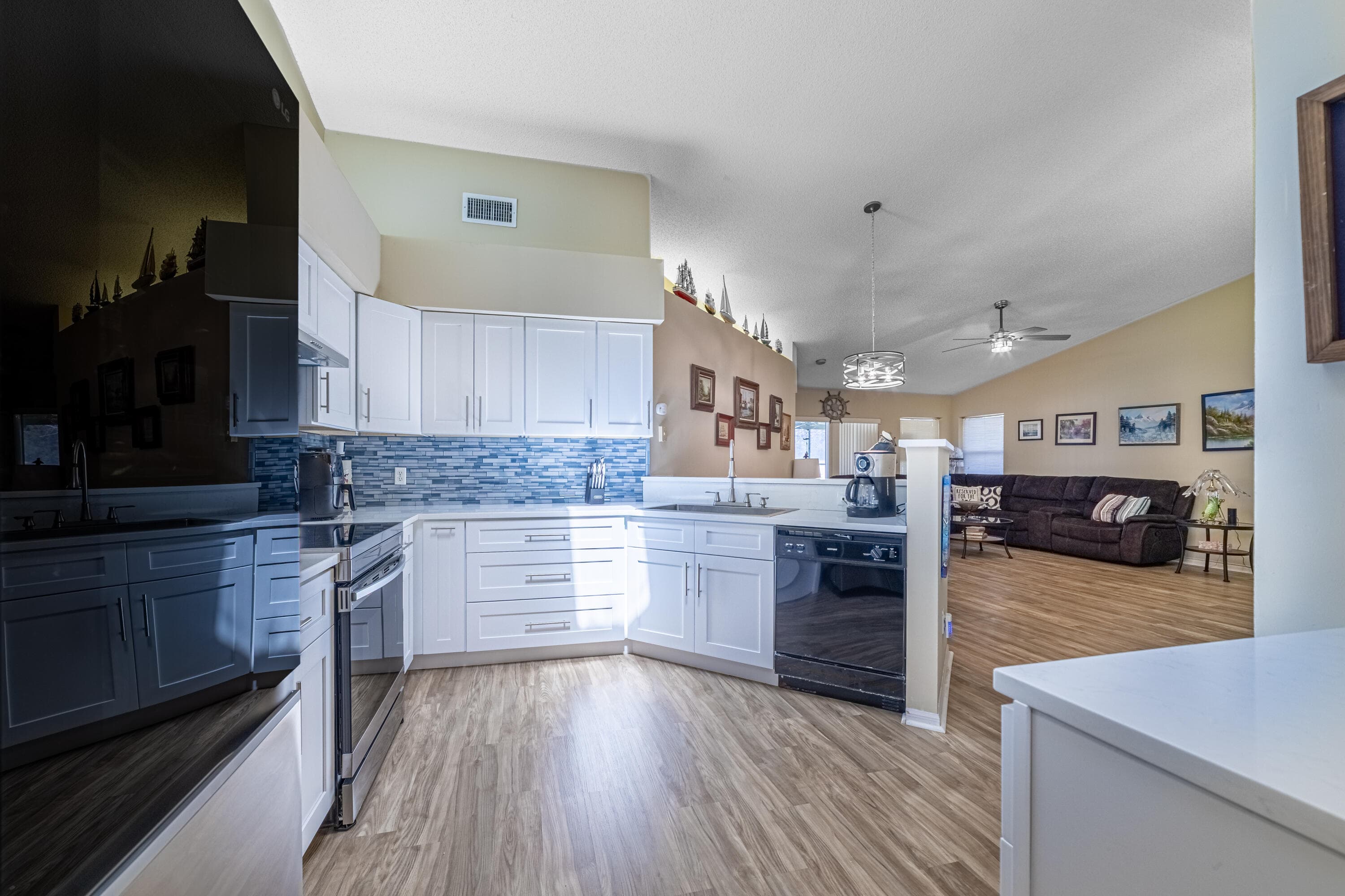 4293 SE Brittney Circle, Port St. Lucie, FL 34952 8
