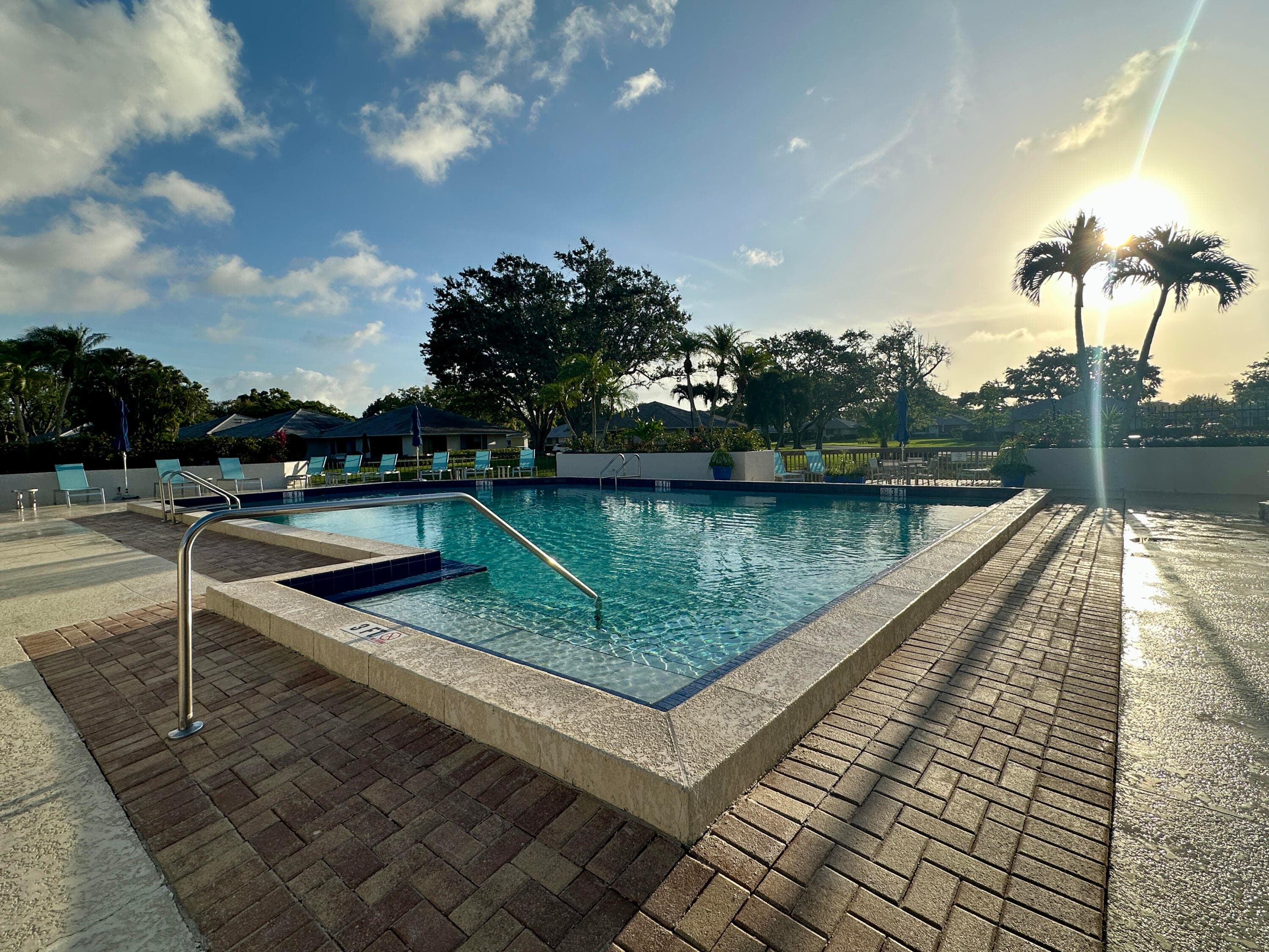305 Club Drive, Palm Beach Gardens, FL 33418 11