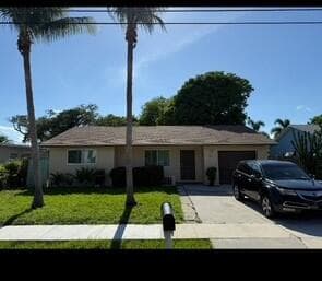 805 SE 3rd Street, Boynton Beach, FL 33435