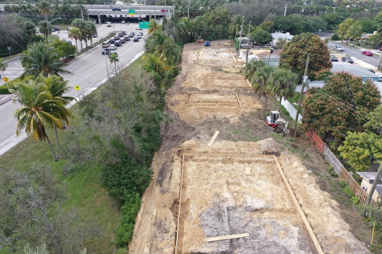 6745 Forest Court, West Palm Beach, FL 33405 4