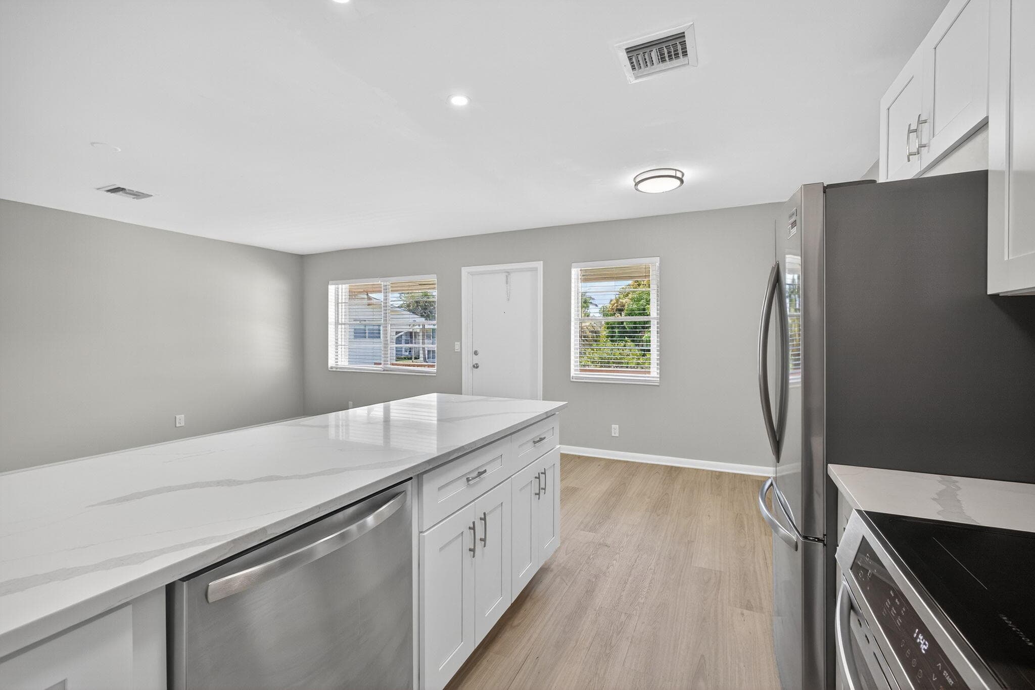 42 Easthampton B, West Palm Beach, FL 33417 12