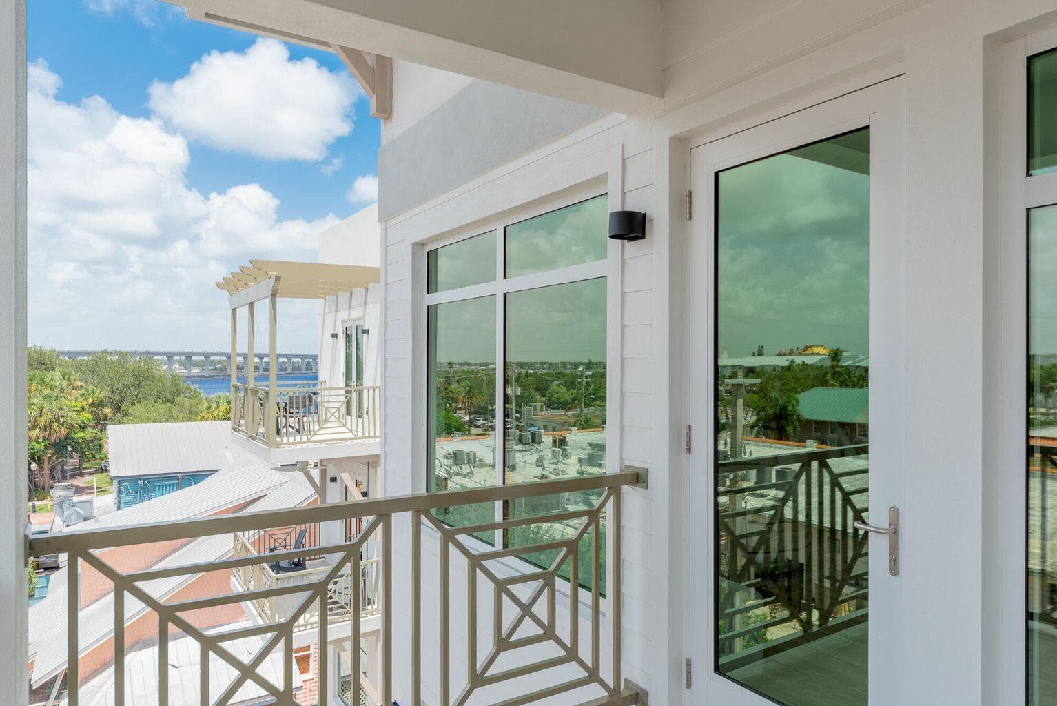 41 SW Seminole Street 410, Stuart, FL 34994 12