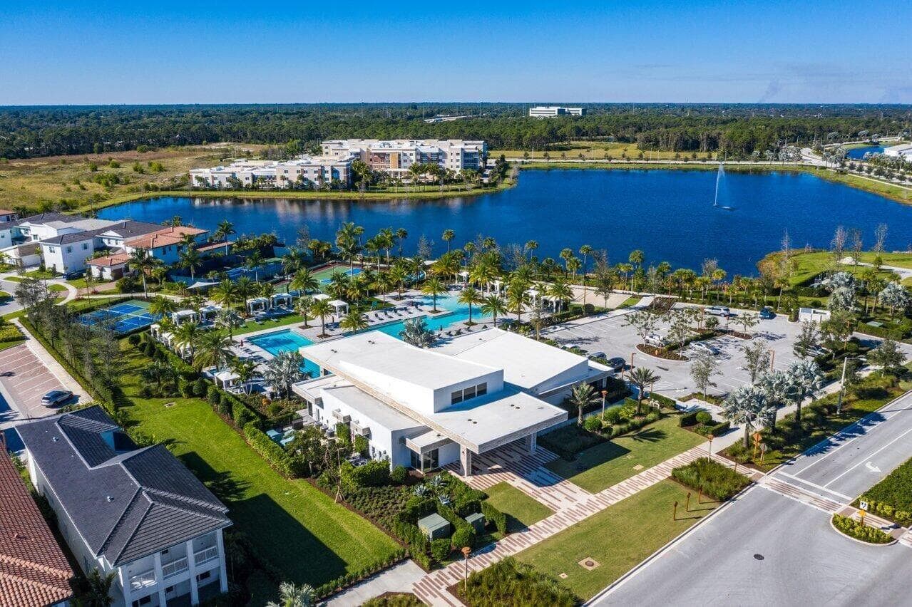 12624 Machiavelli Way, Palm Beach Gardens, FL 33418 45