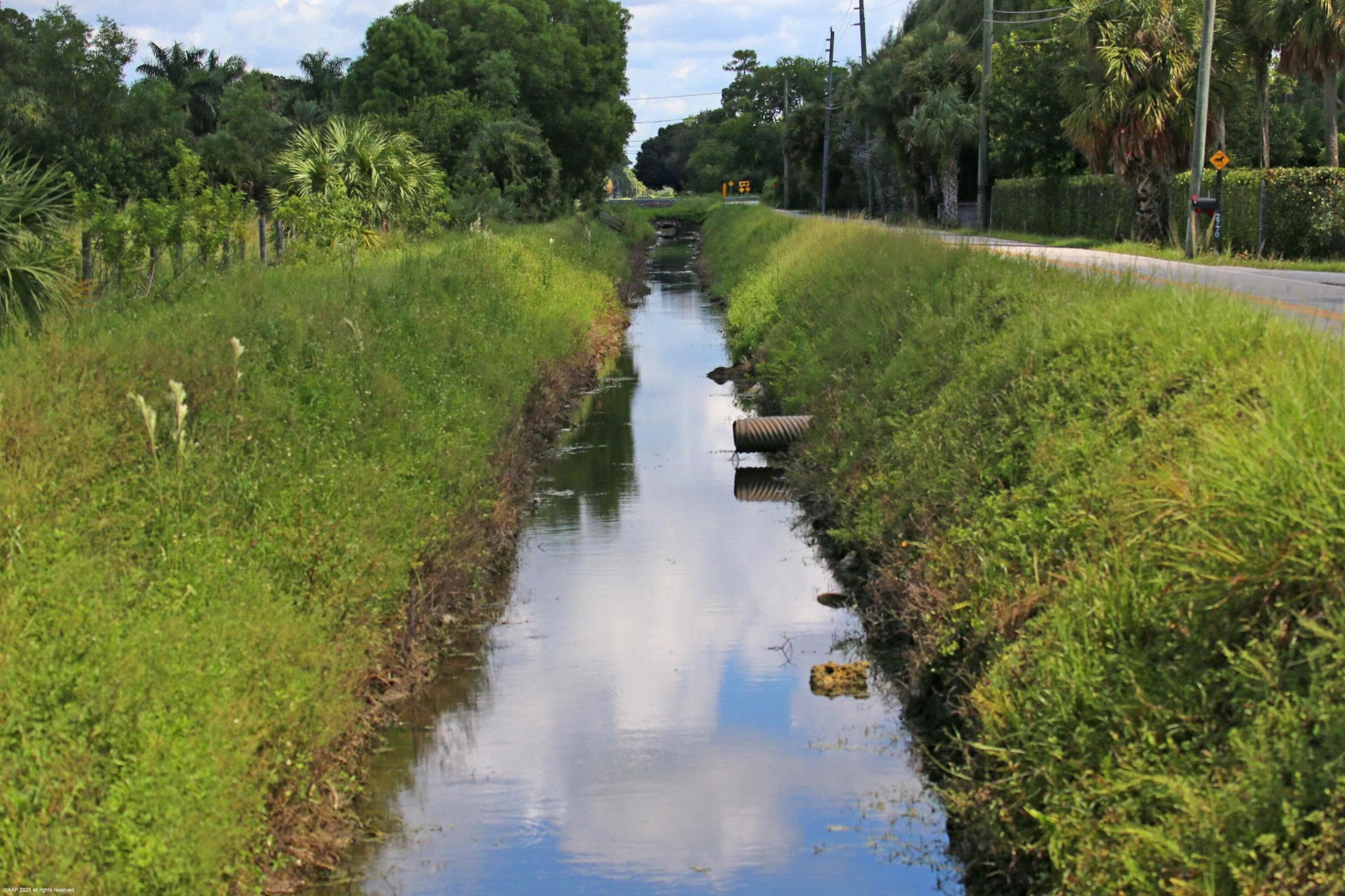 2761 E Road, Loxahatchee Groves, FL 33470 13
