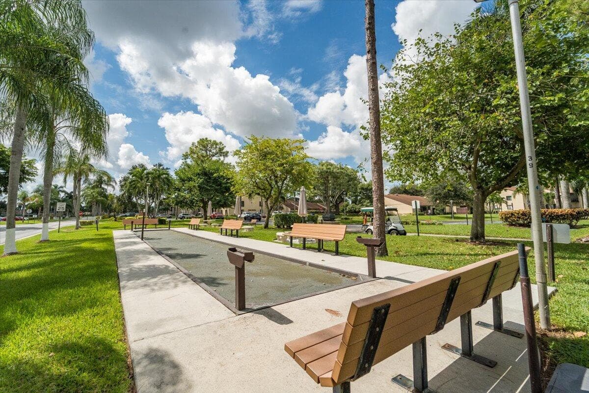 630 Sea Pine Way A, Greenacres, FL 33415 29