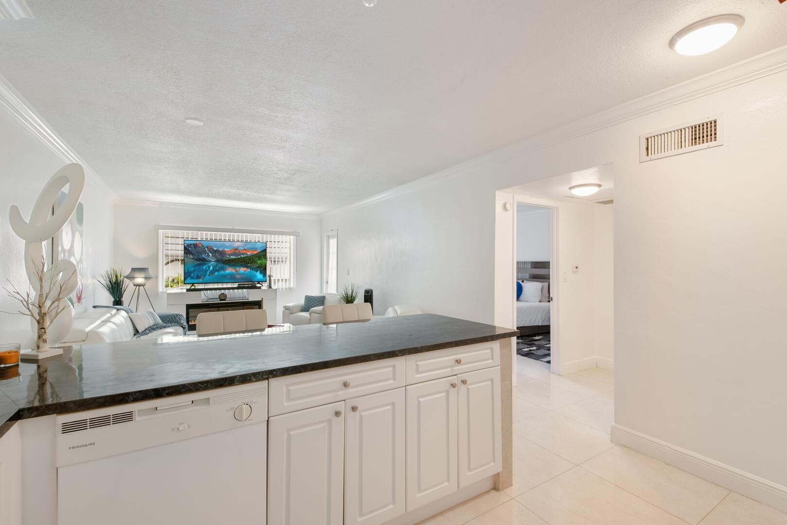 2581 N Garden Drive 206, Lake Worth, FL 33461 10