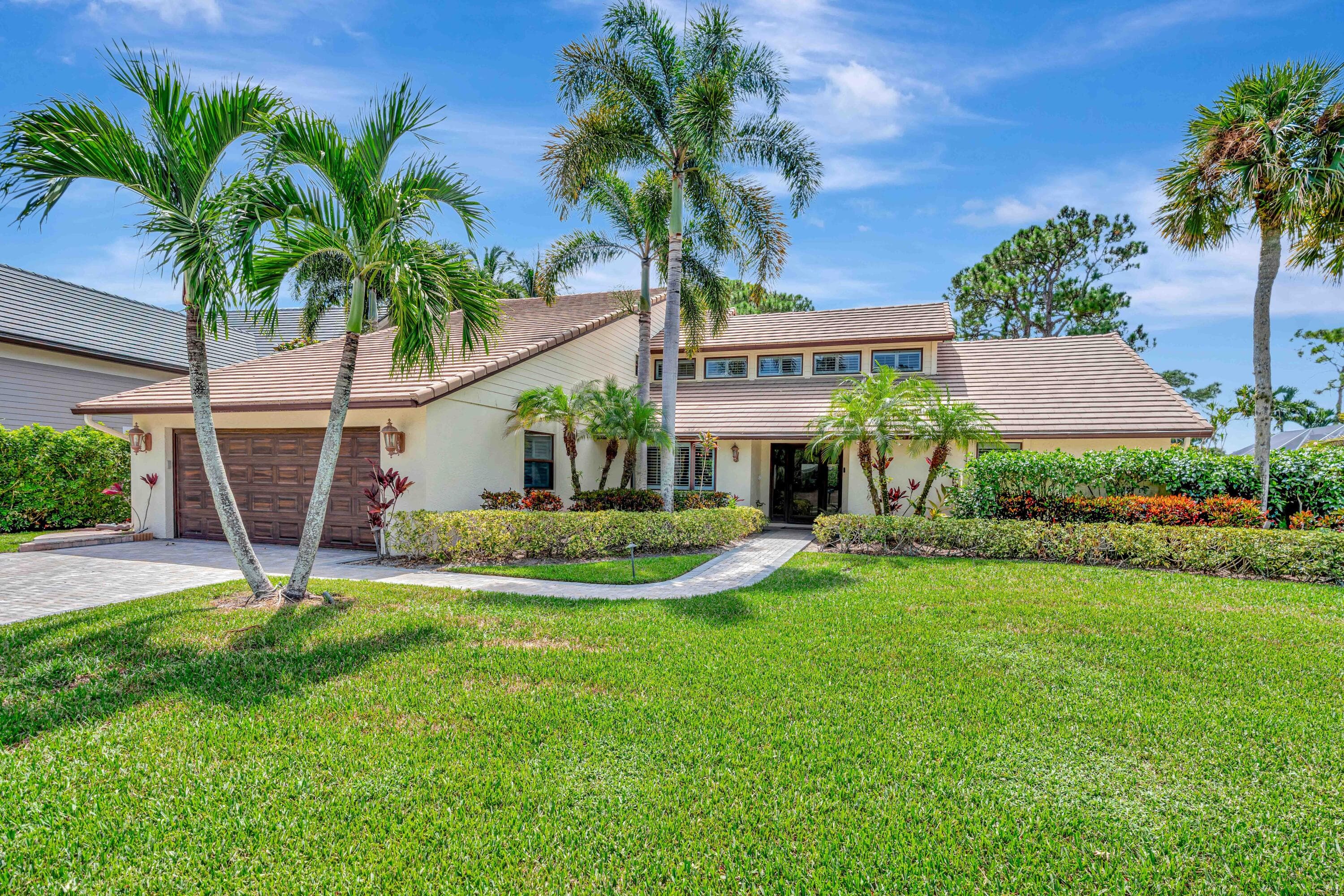 11 Berwick Road NE, Palm Beach Gardens, FL 33418 22