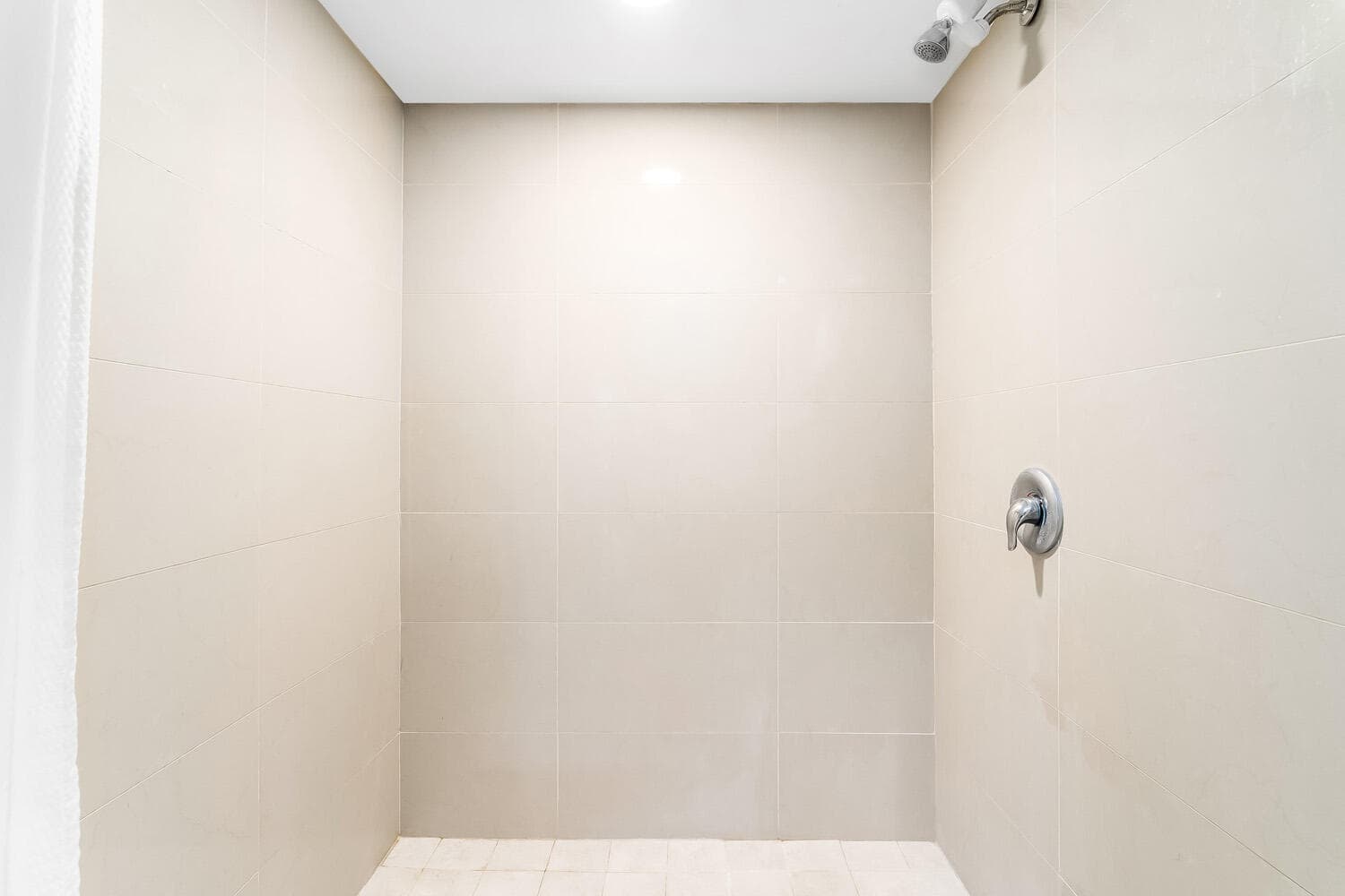 18911 Collins Avenue 506 On 5th Floor, Sunny Isles Beach, FL 33160 40