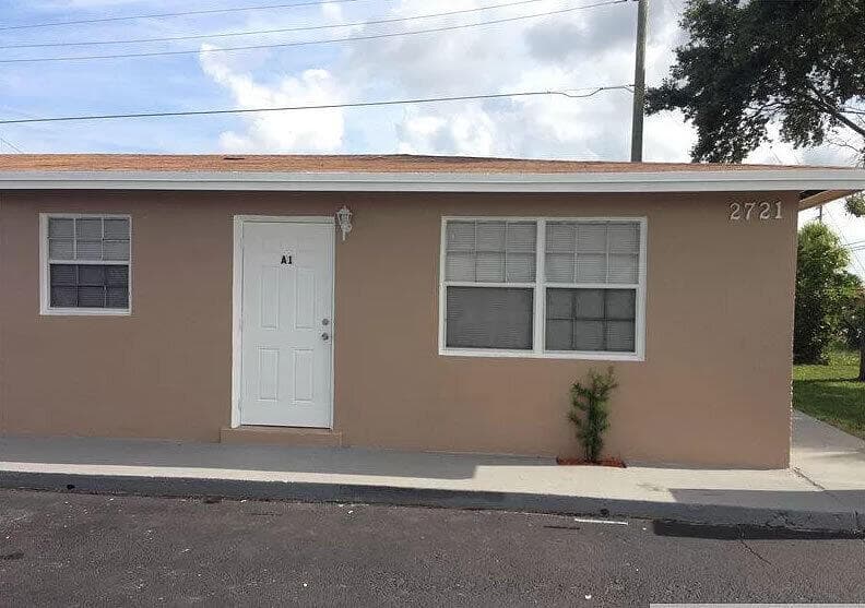 2721 Avenue Avenue S A1, Riviera Beach, FL 33404 3