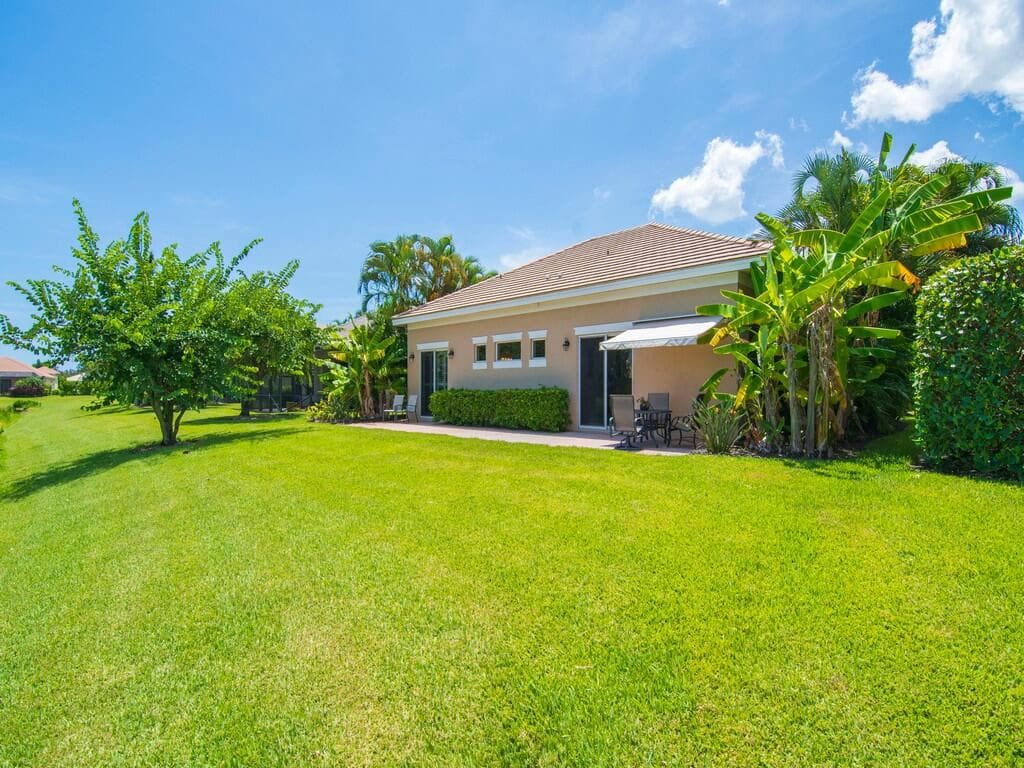 1208 Riverwind Circle, Vero Beach, FL 32967 34