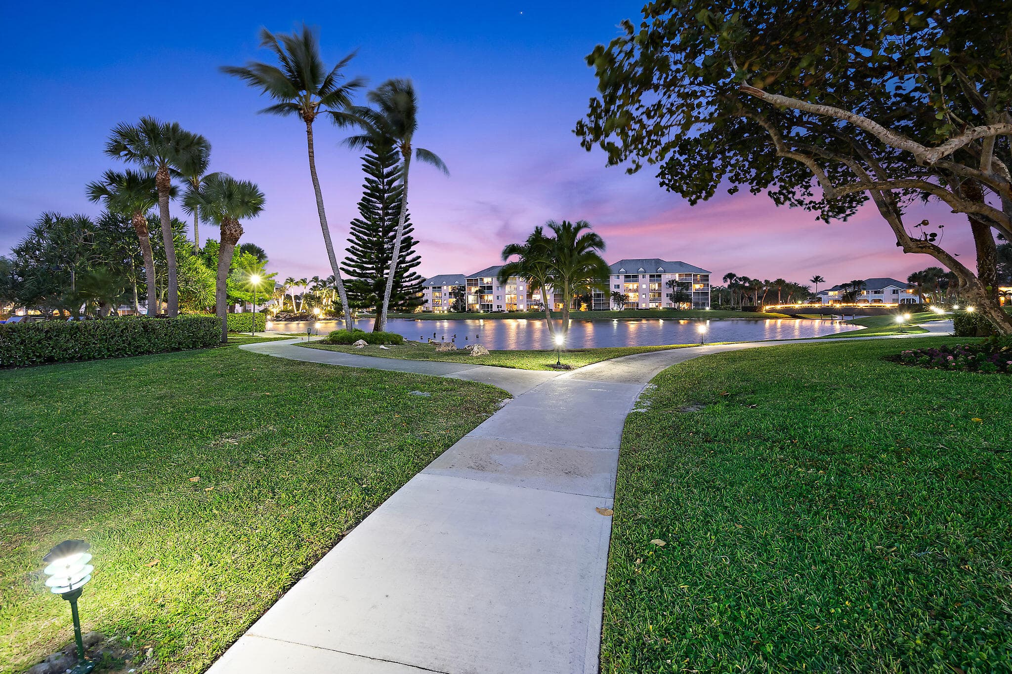 353 S Us Highway 1 F306, Jupiter, FL 33477 38
