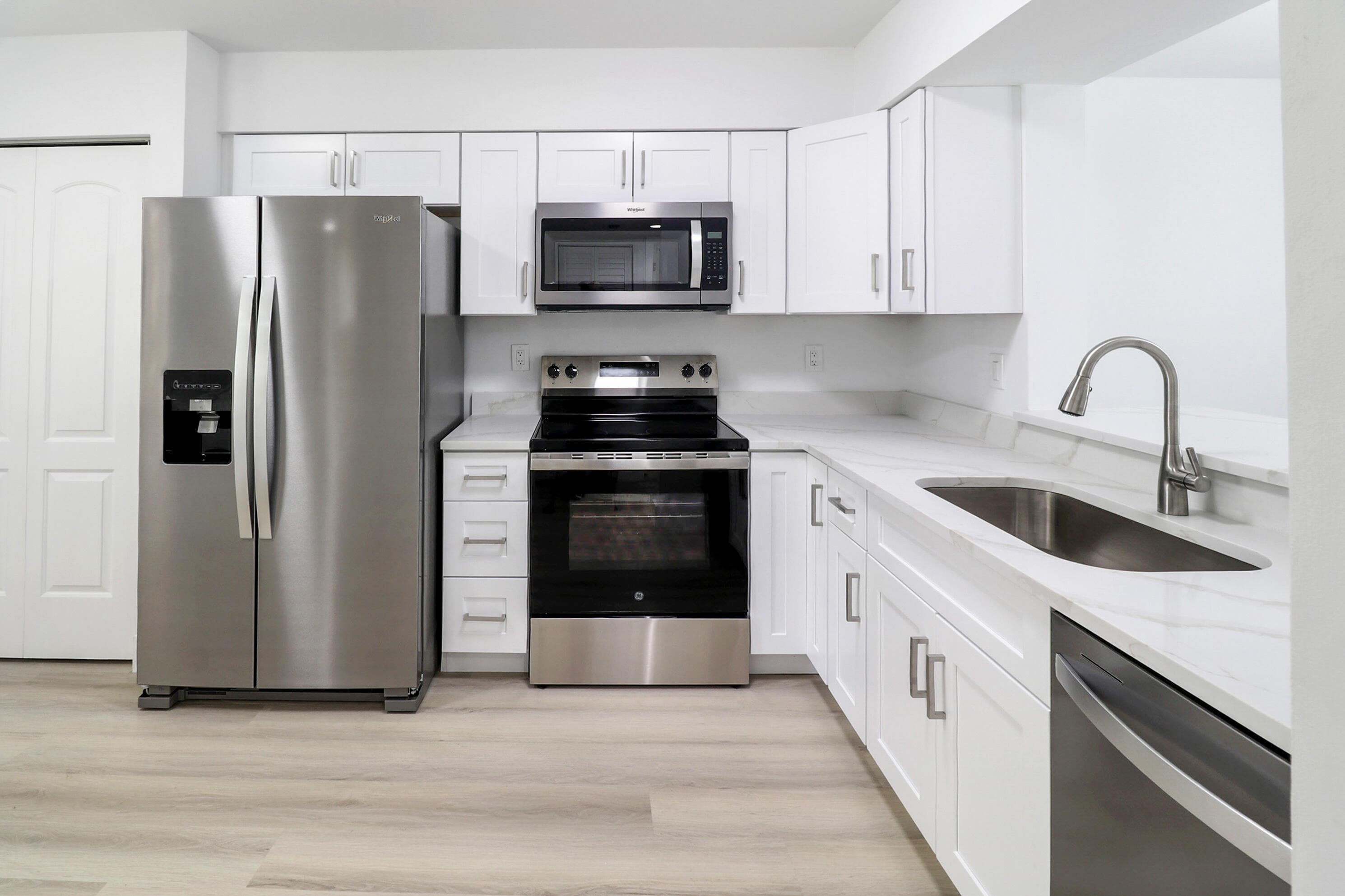 7270 Ashford Place 106, Delray Beach, FL 33446 8